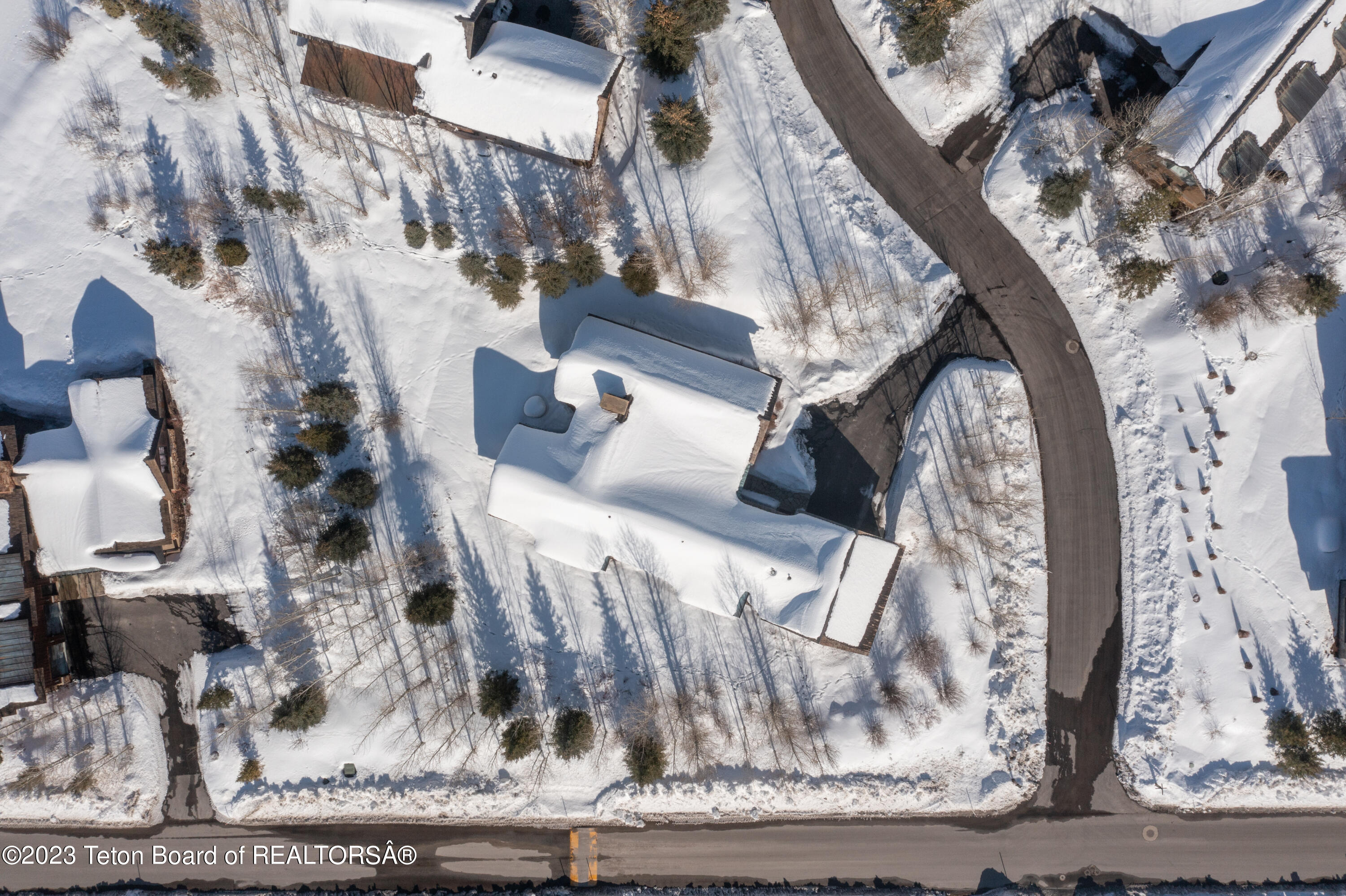 2755 SNOWSHOE Lane