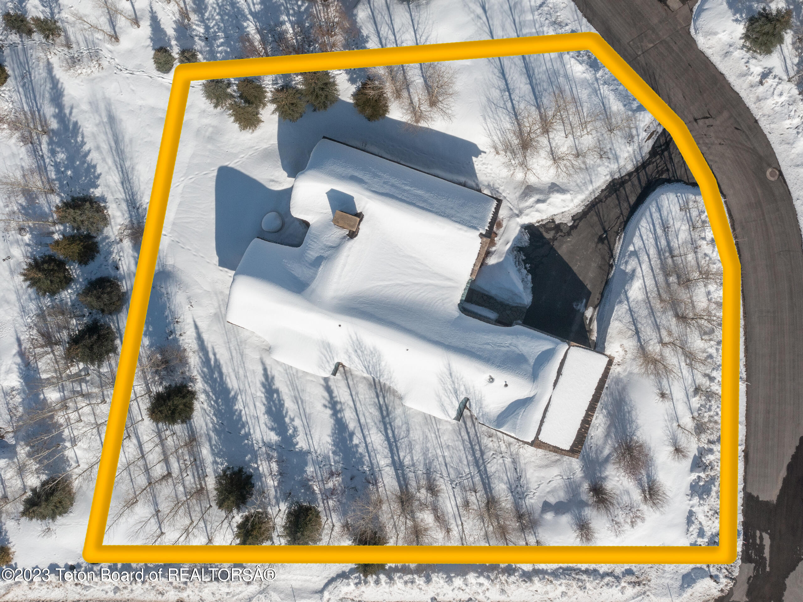 2755 SNOWSHOE Lane