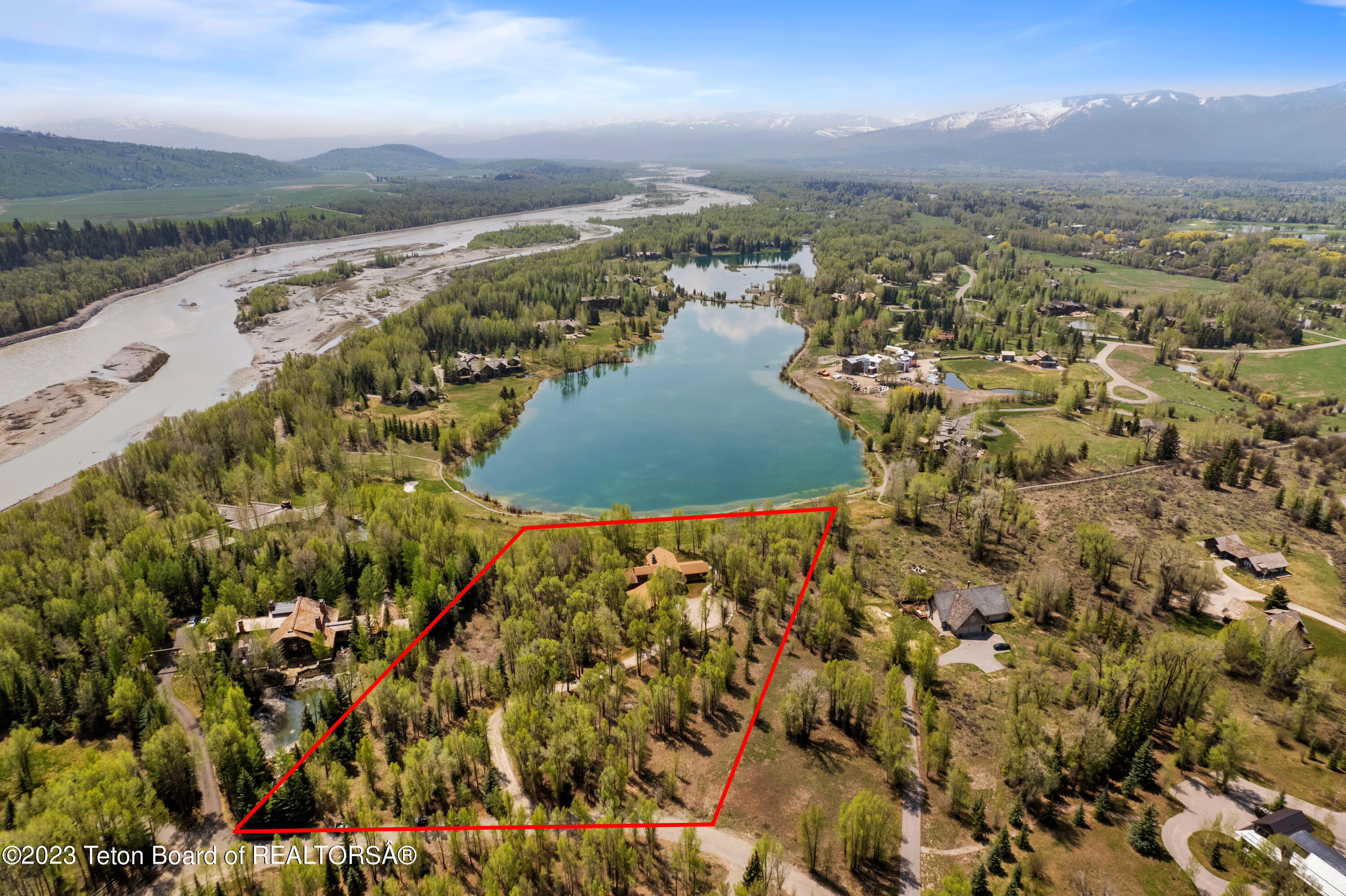 3190 W WILDERNESS Lane