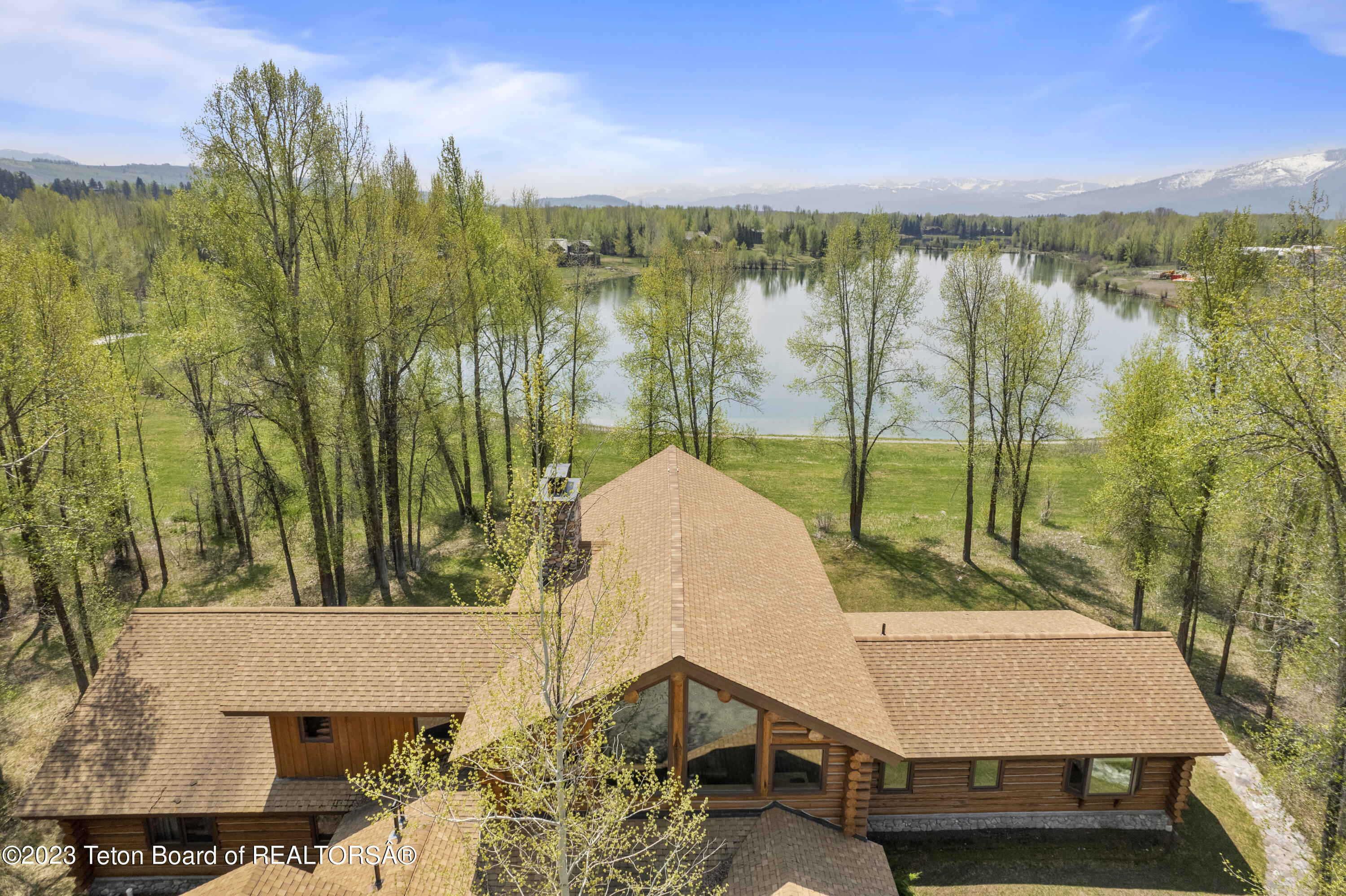3190 W WILDERNESS Lane