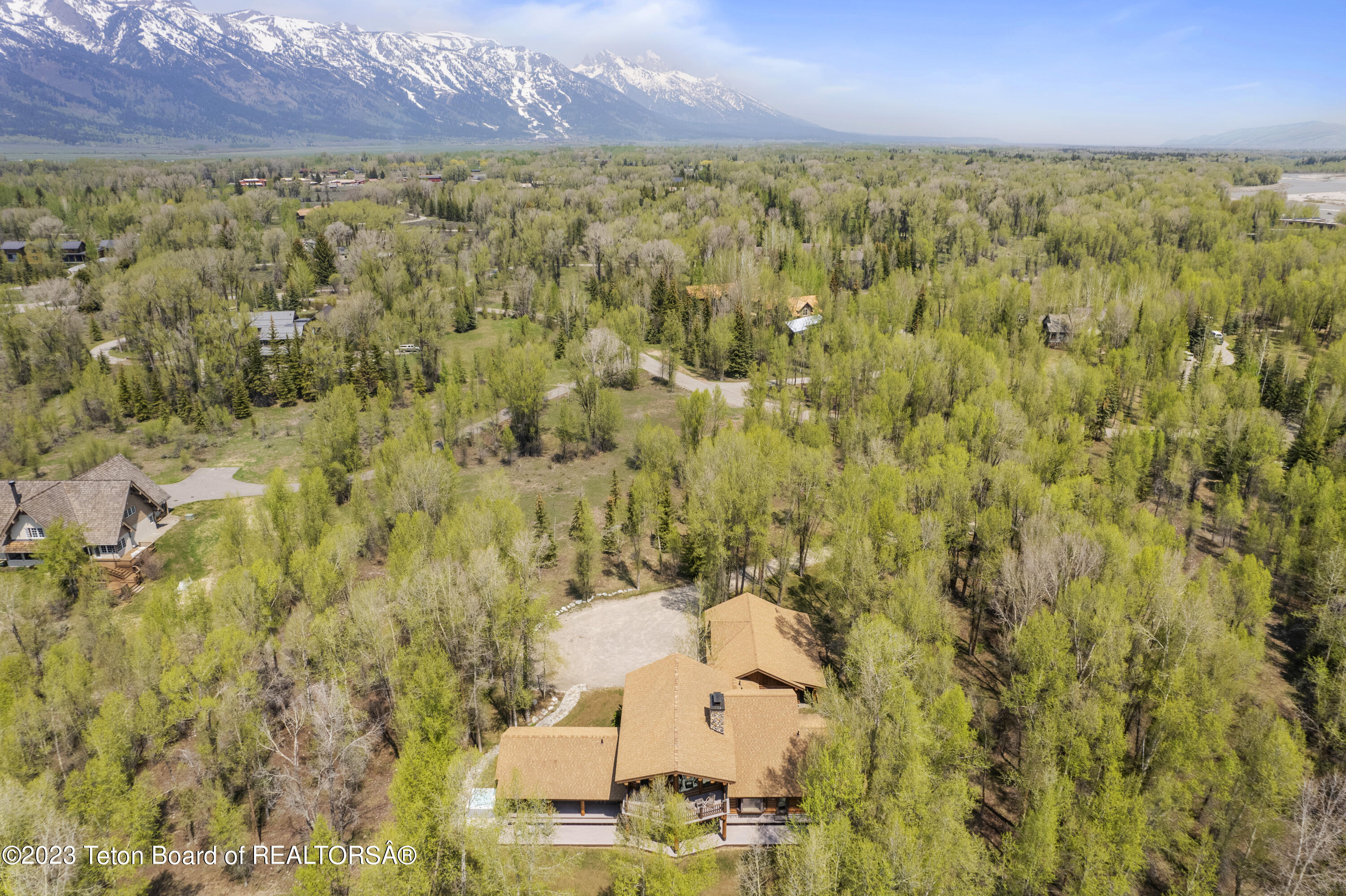 3190 W WILDERNESS Lane
