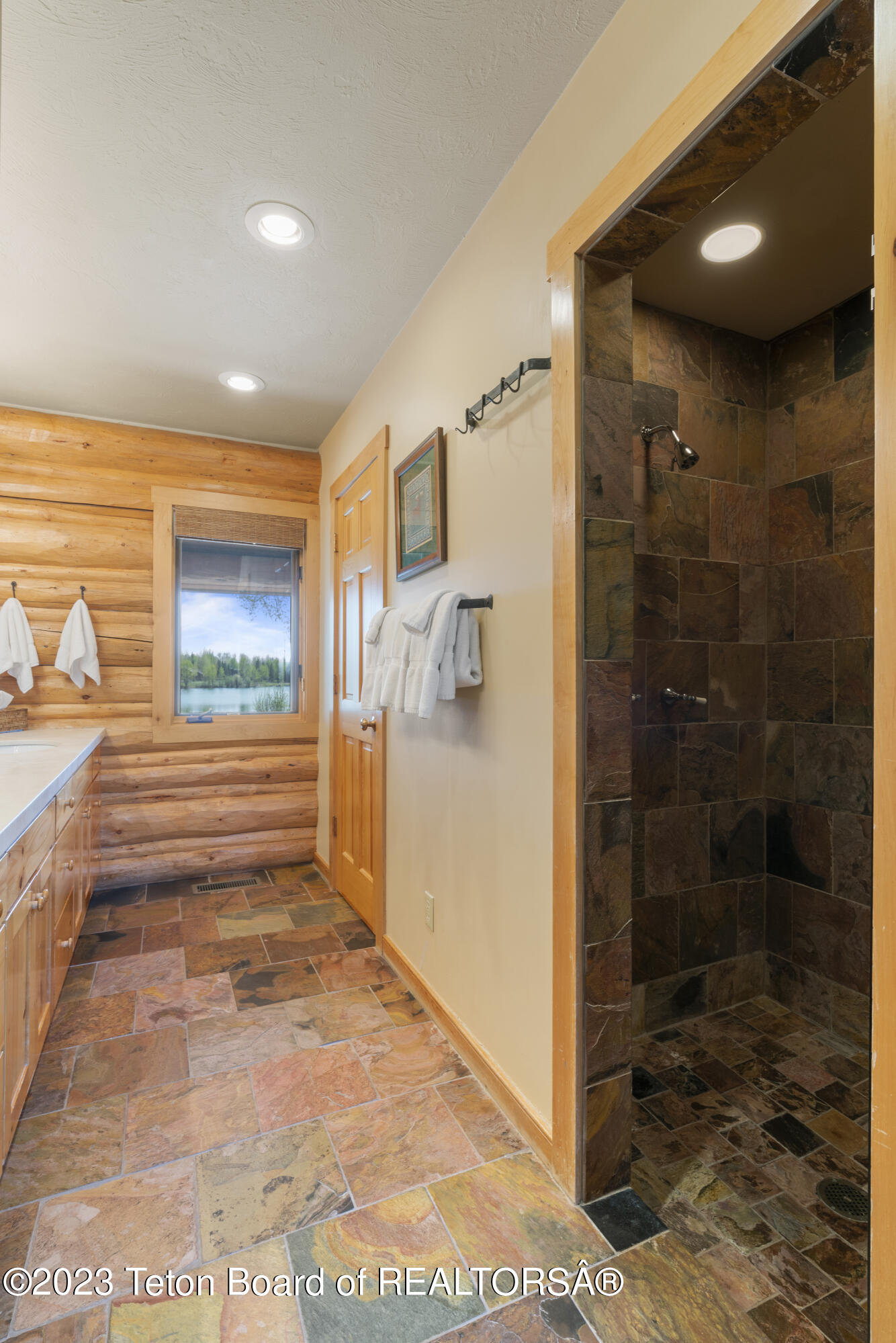 3190 W WILDERNESS Lane