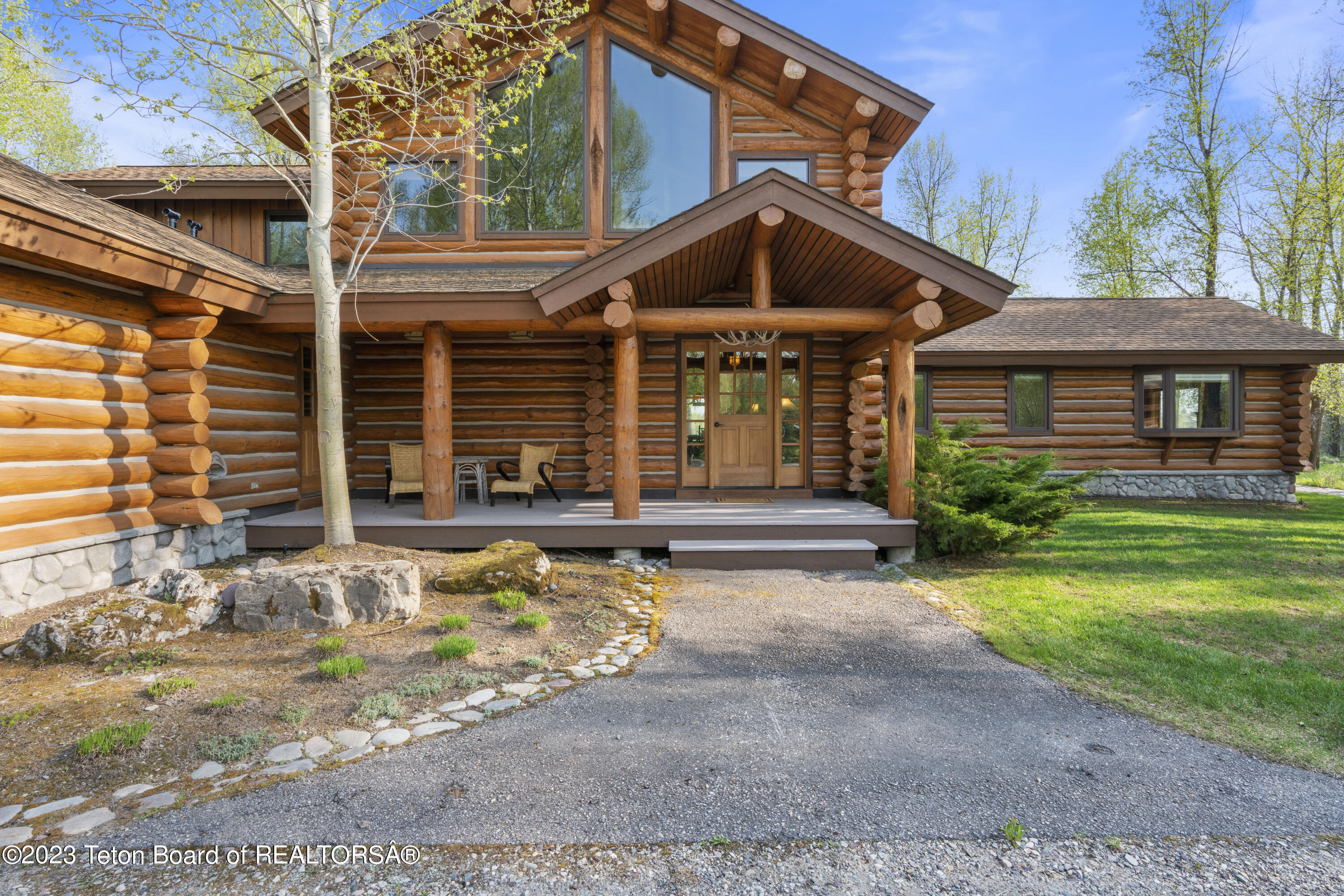 3190 W WILDERNESS Lane