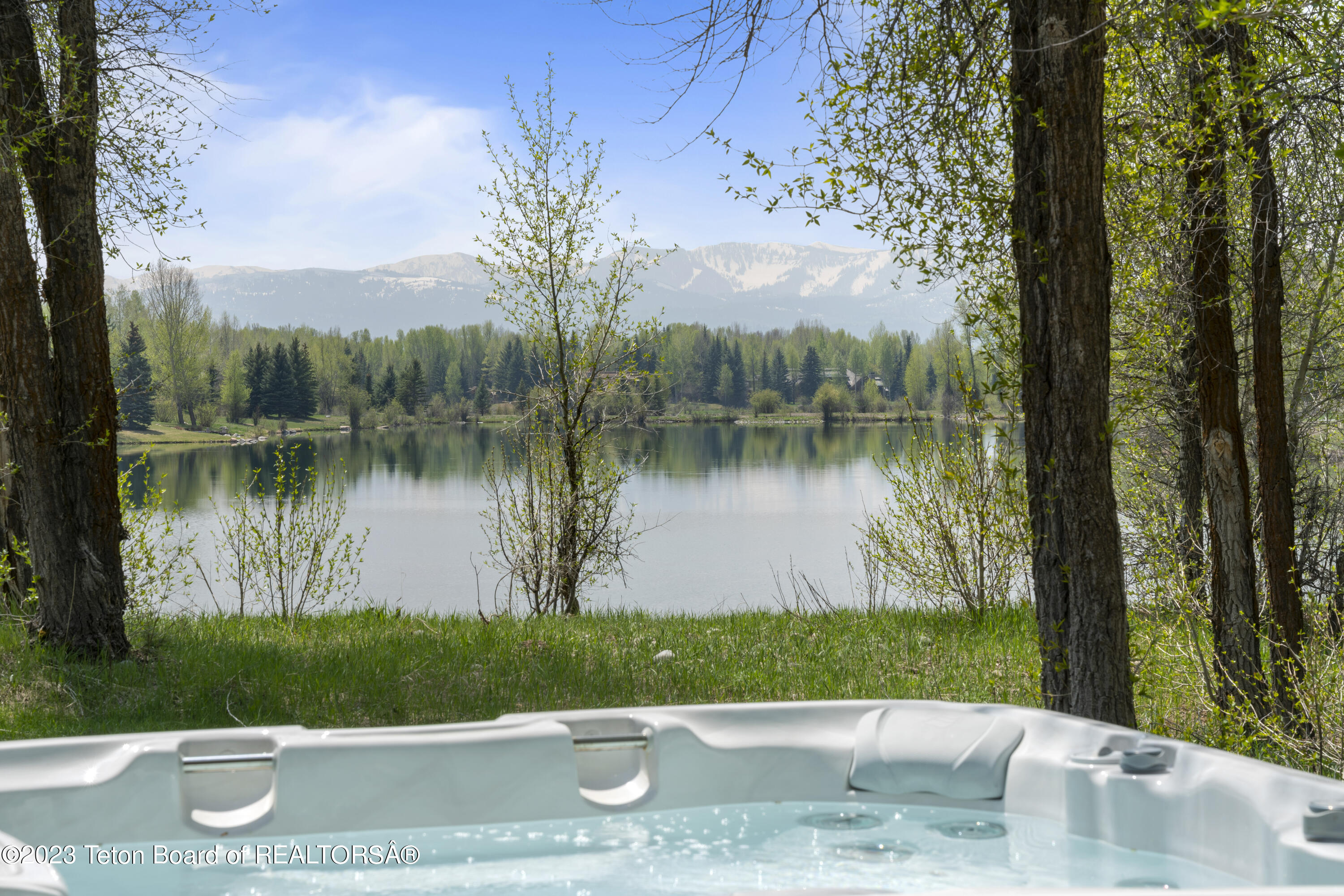 3190 W WILDERNESS Lane