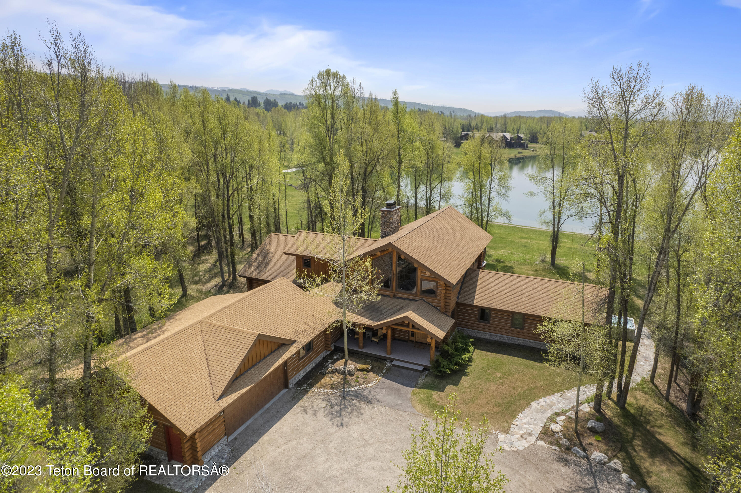3190 W WILDERNESS Lane