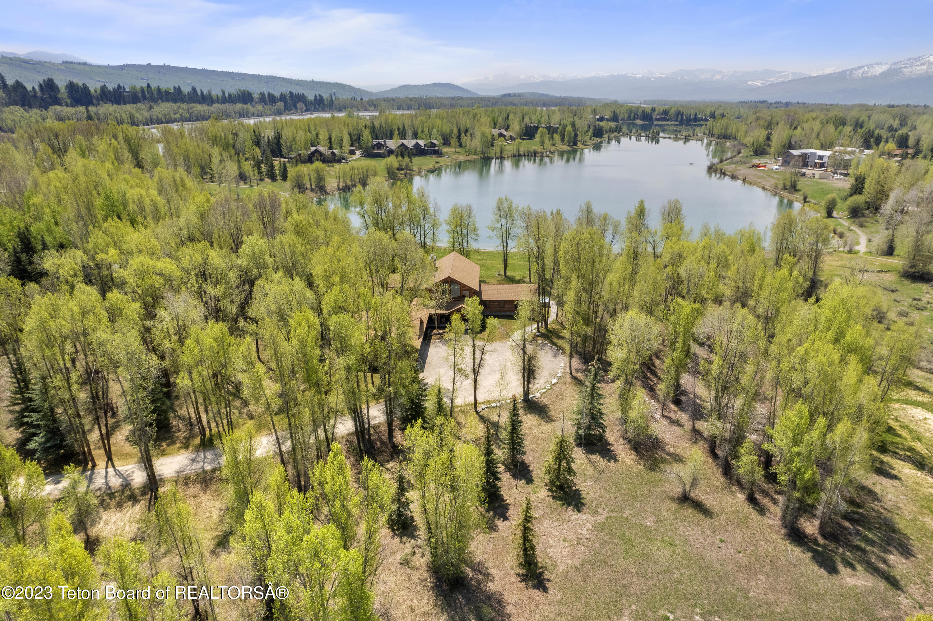 3190 W WILDERNESS Lane