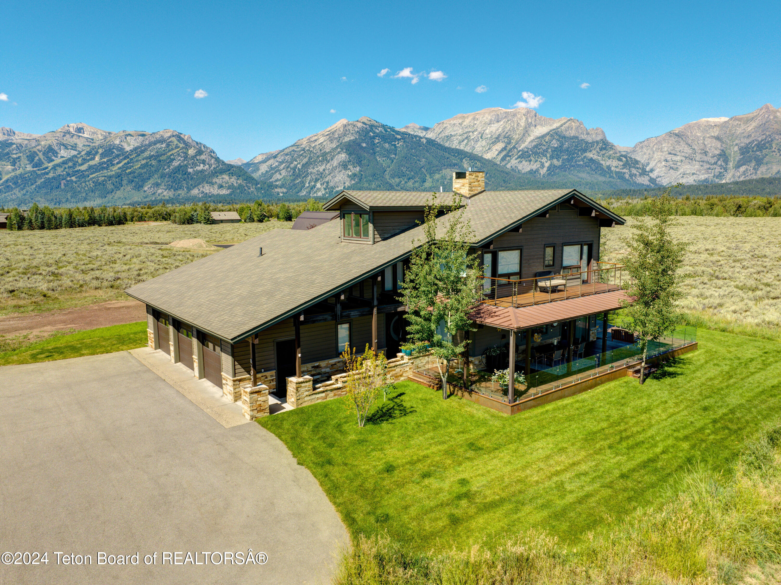8705 N CENTENNIAL Drive