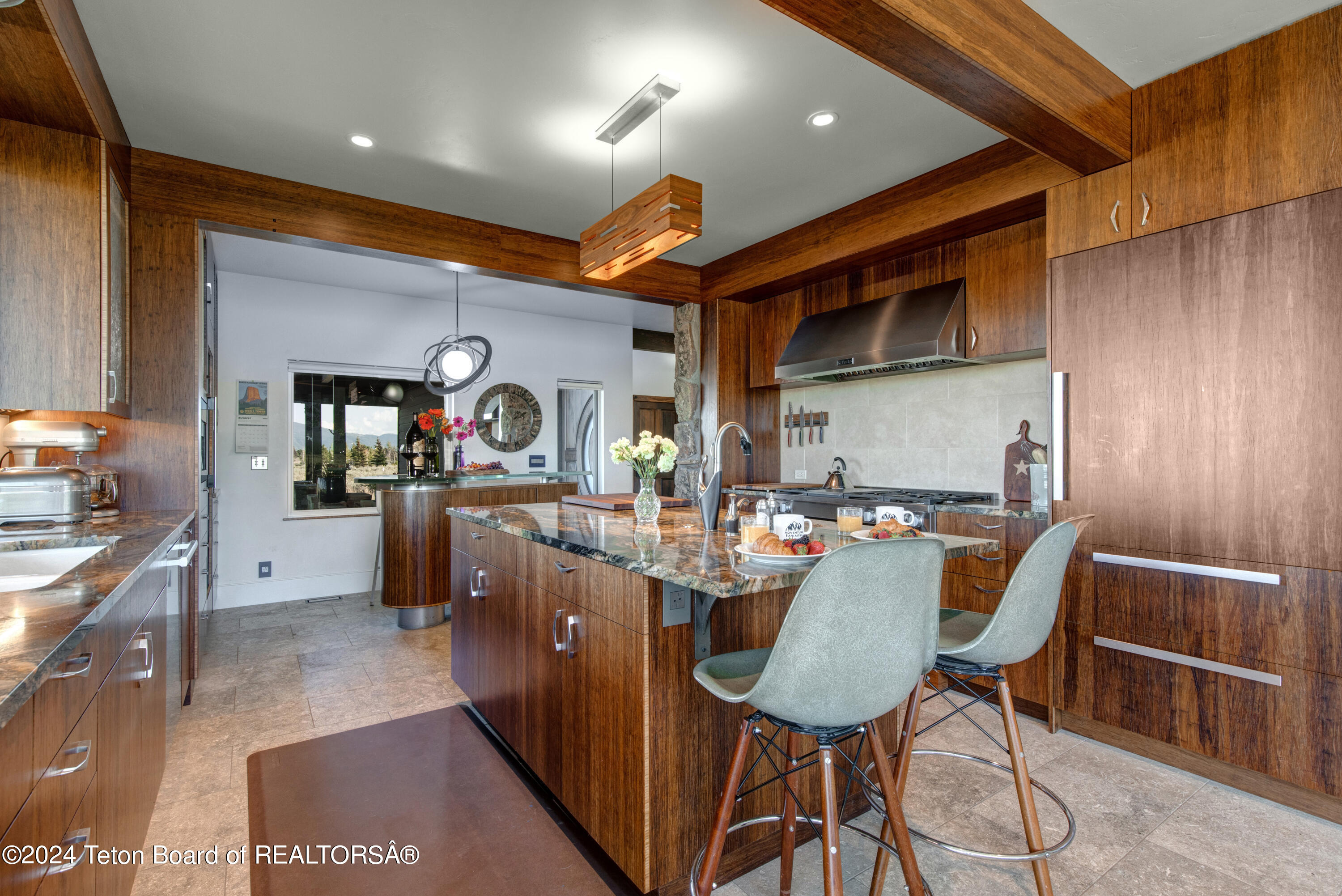 8705 N CENTENNIAL Drive