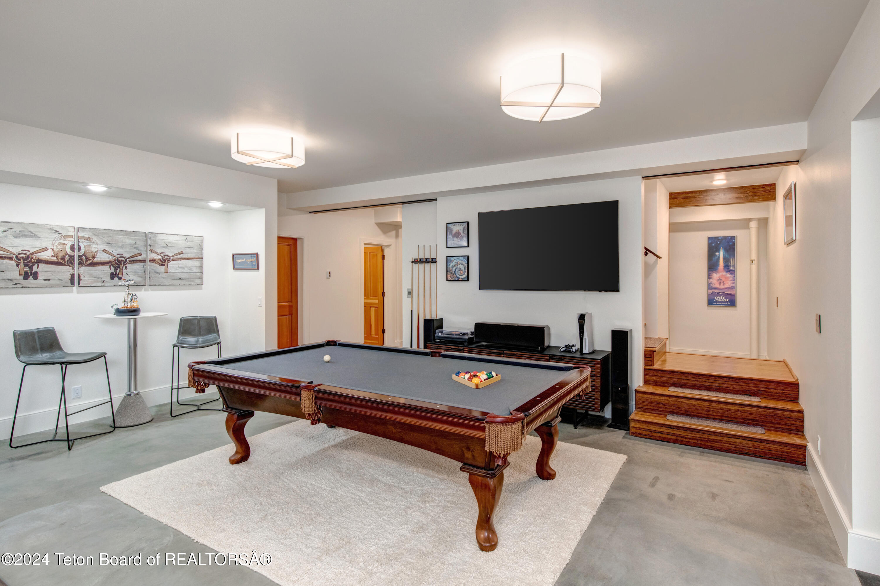 8705 N CENTENNIAL Drive
