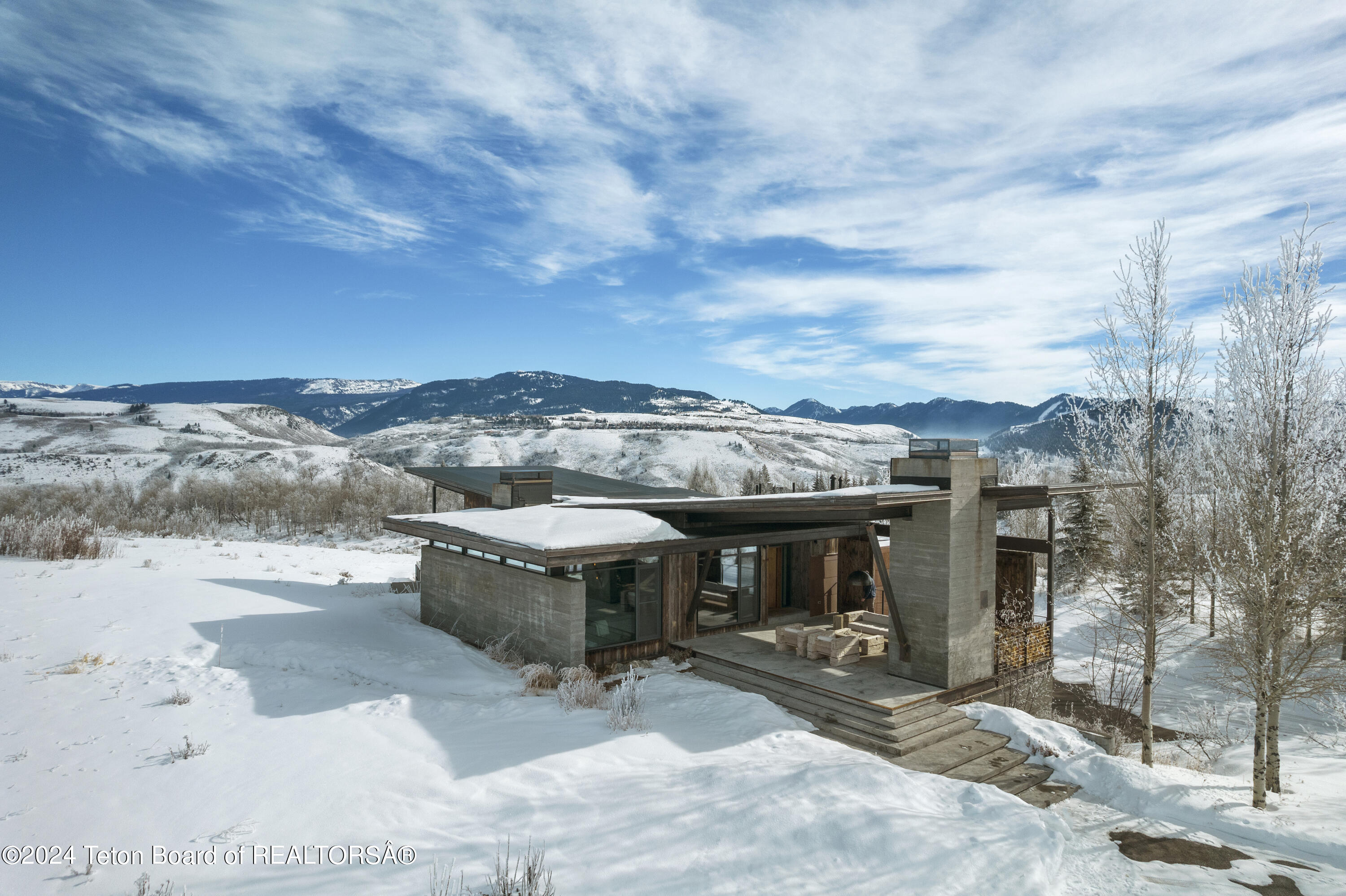 2520 TRADER Road