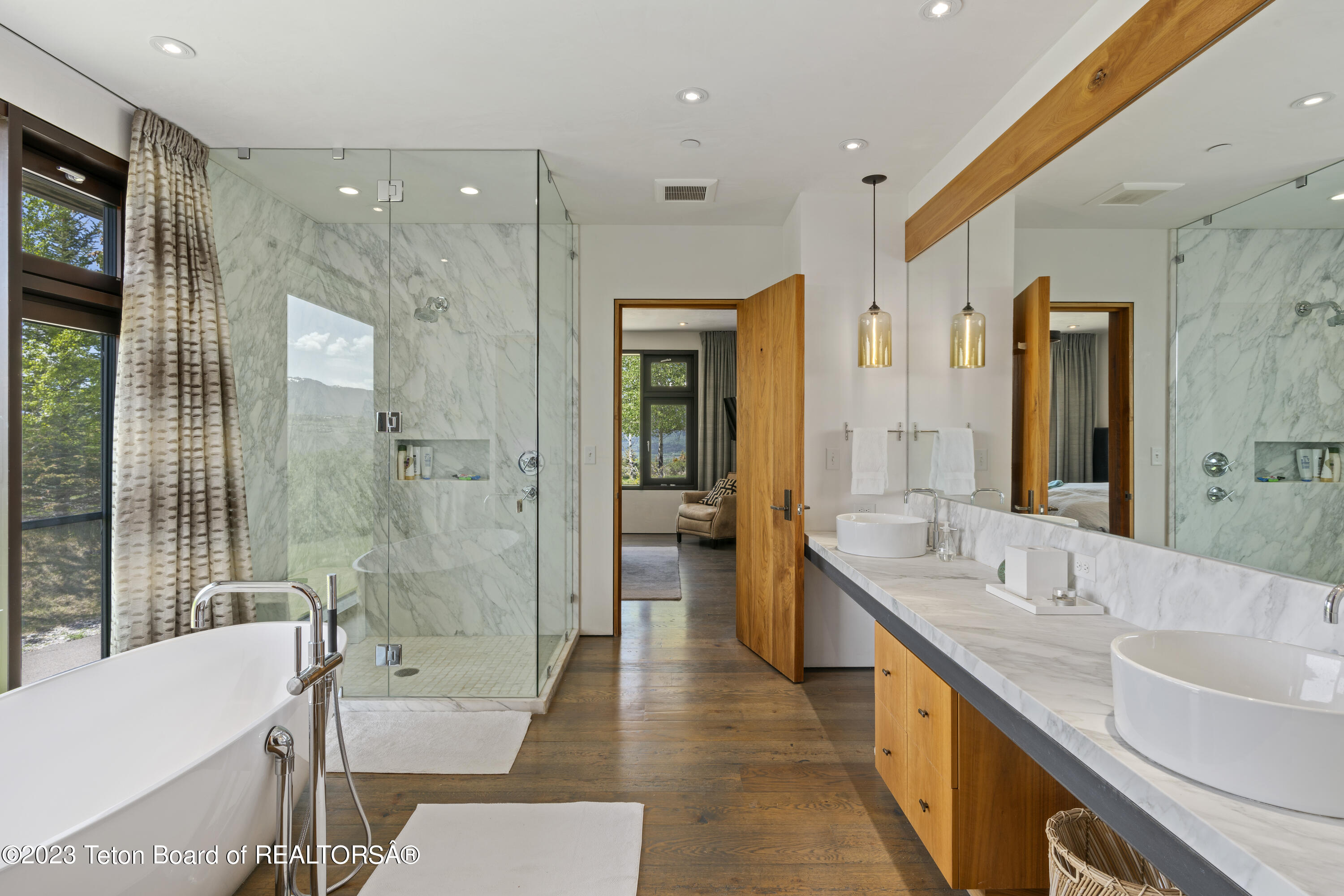 2520 TRADER Road