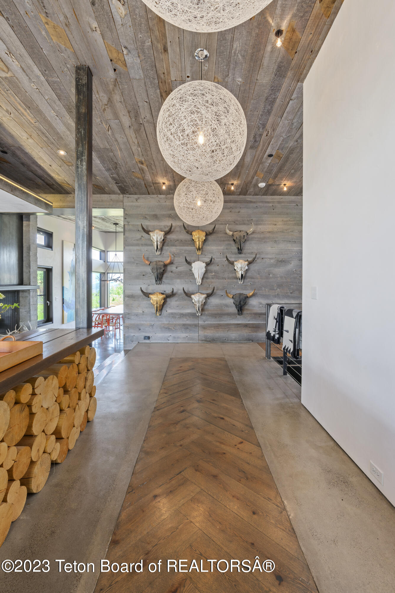 2520 TRADER Road