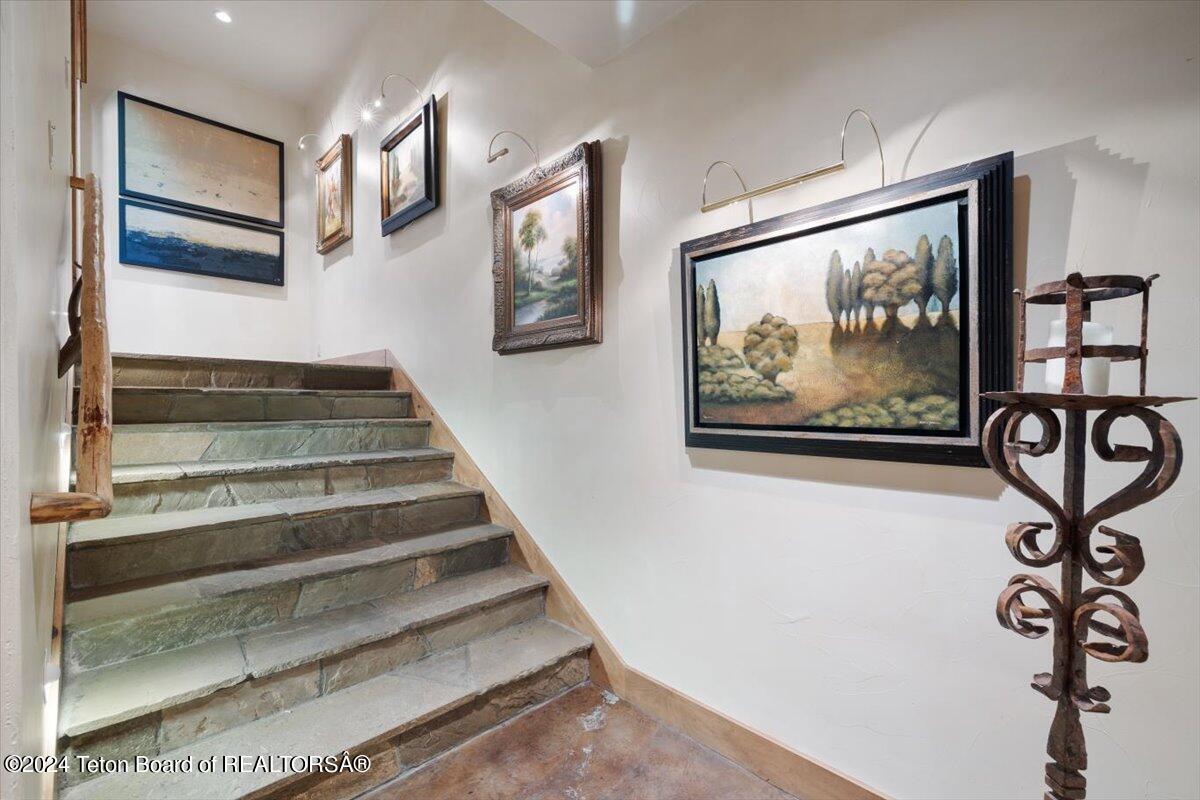 4350 W BRONCO Road