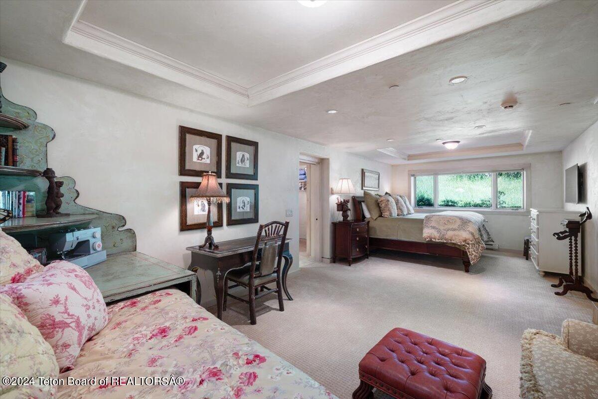 4350 W BRONCO Road