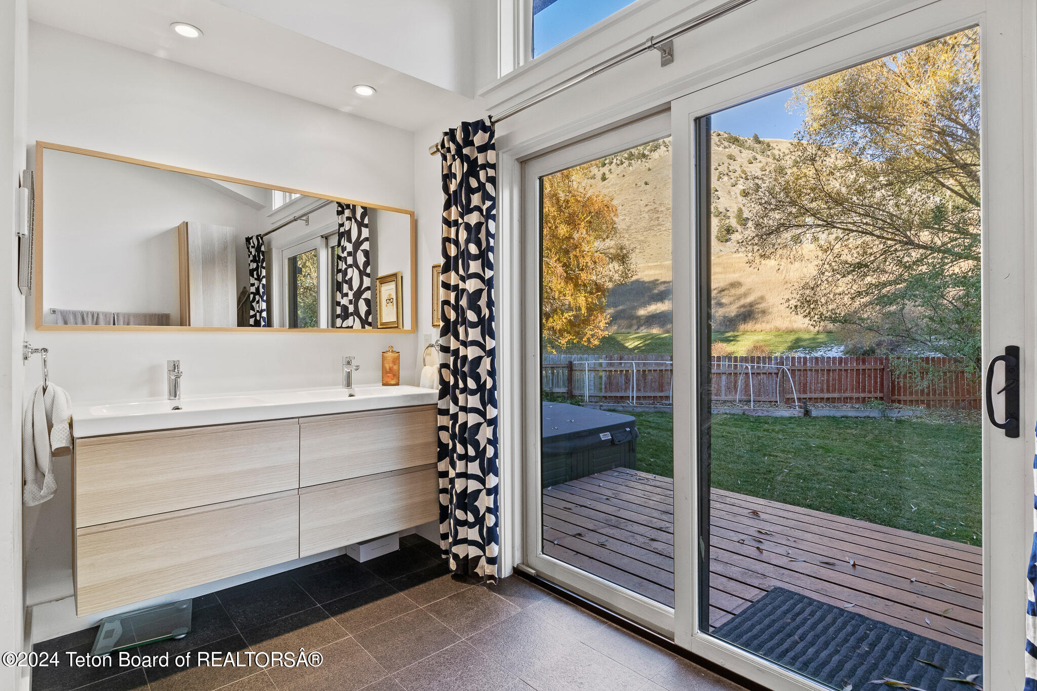1200 W FRESNO Drive