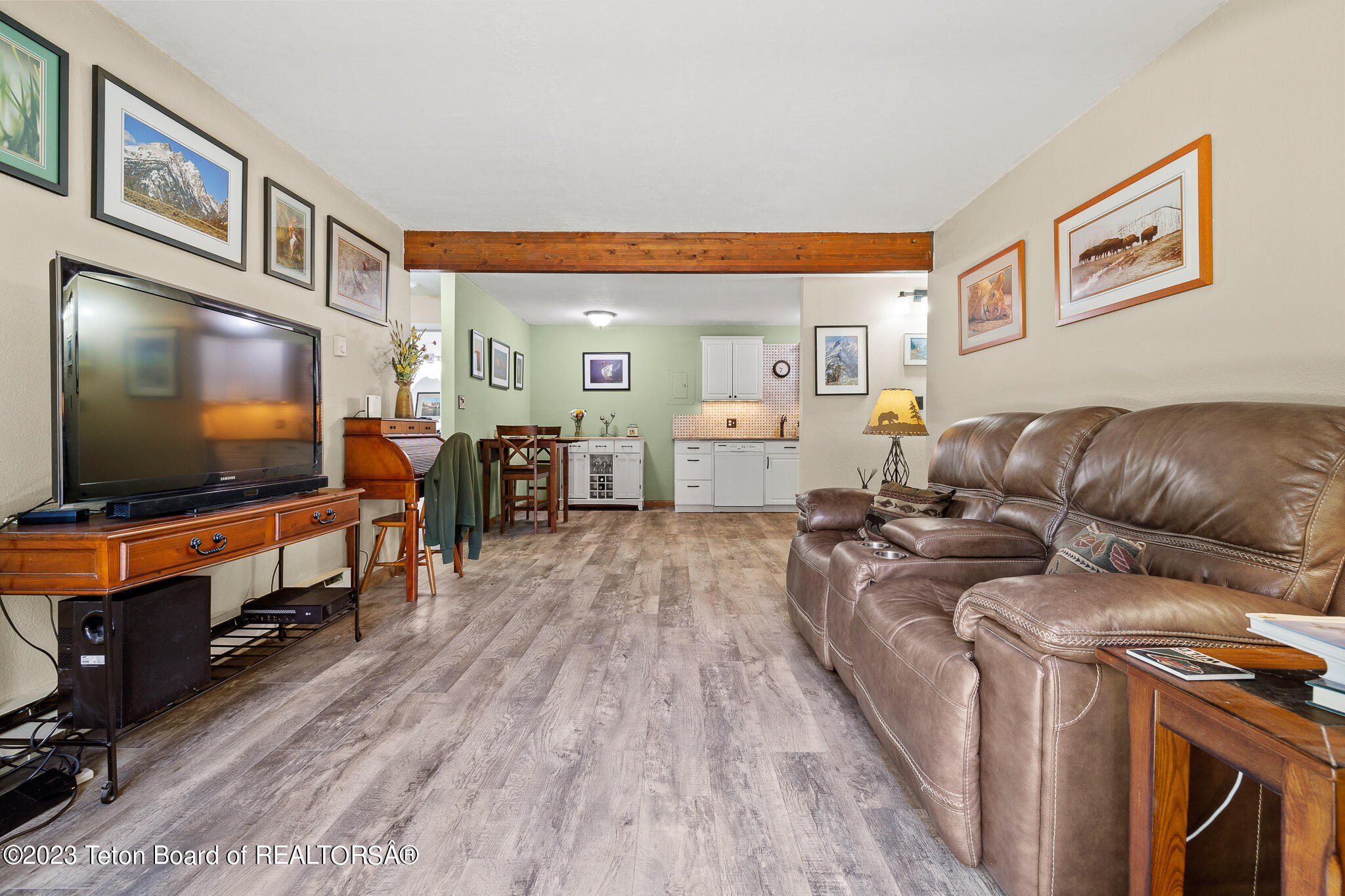 355 W DELONEY Avenue, B-13