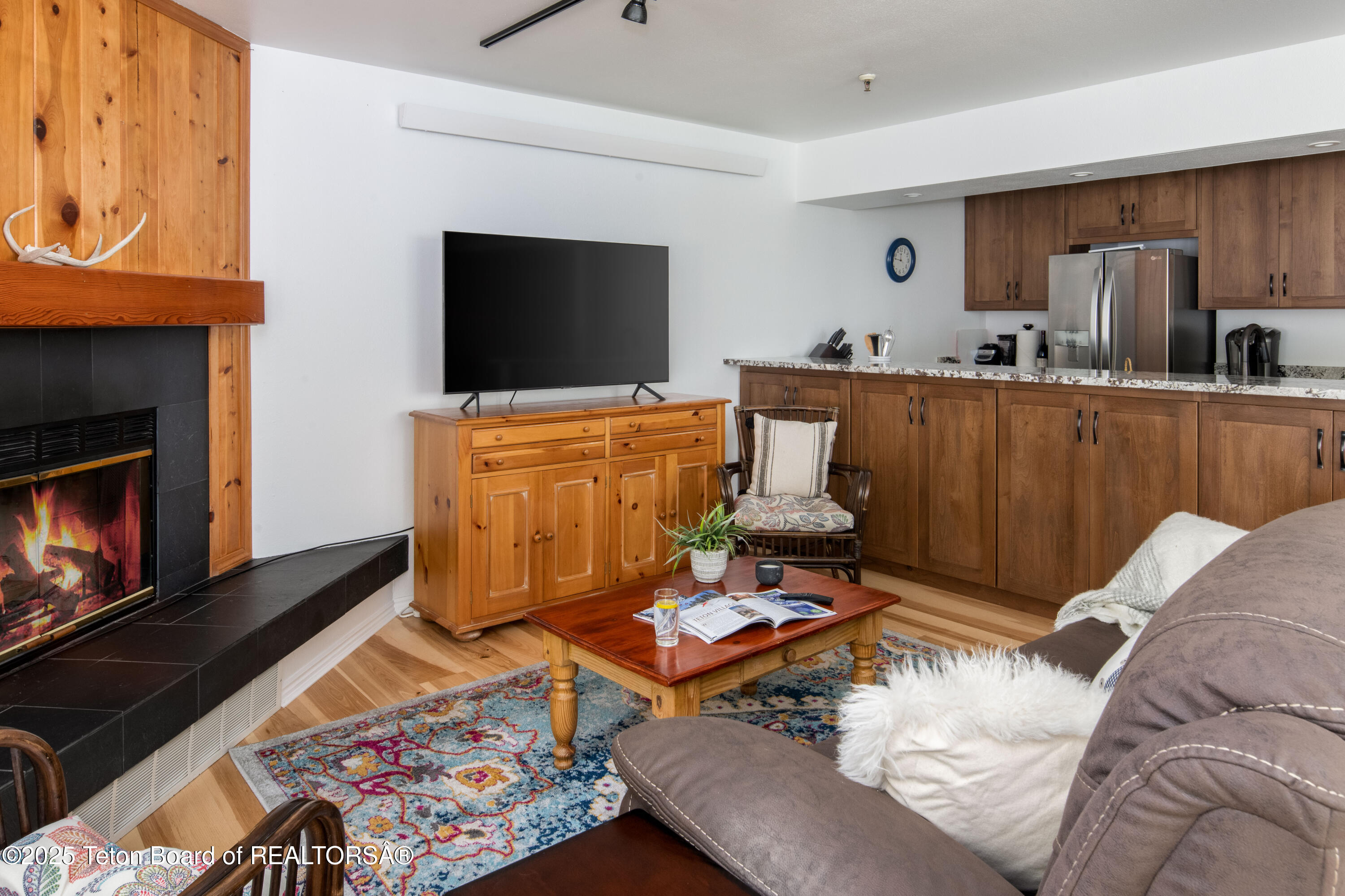 3946 LAKE CREEK Drive 1-1-1