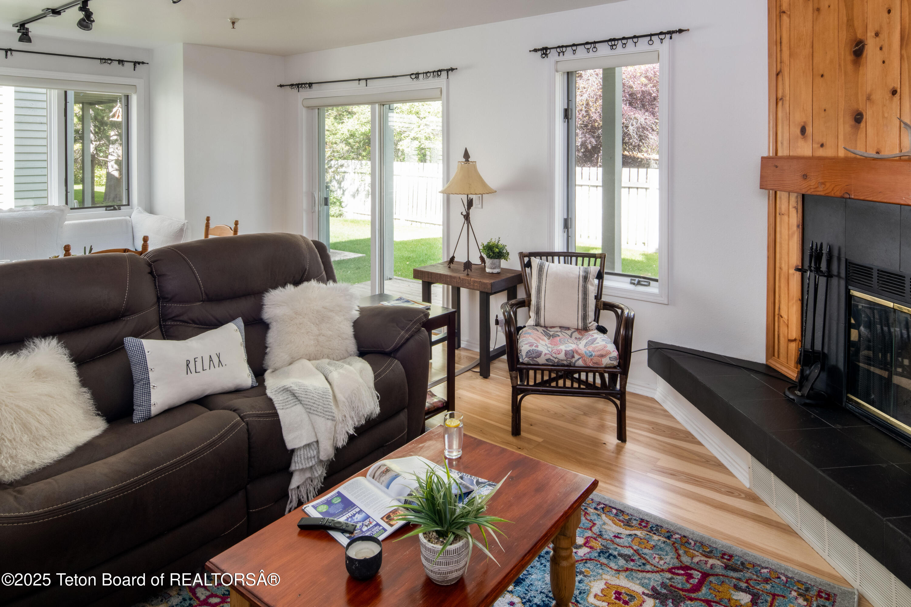 3946 LAKE CREEK Drive 1-1-1