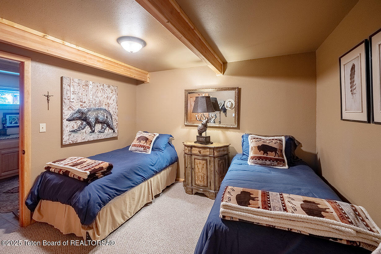 672 SPRUCE DRIVE