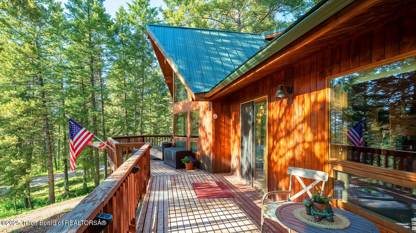 672 SPRUCE DRIVE