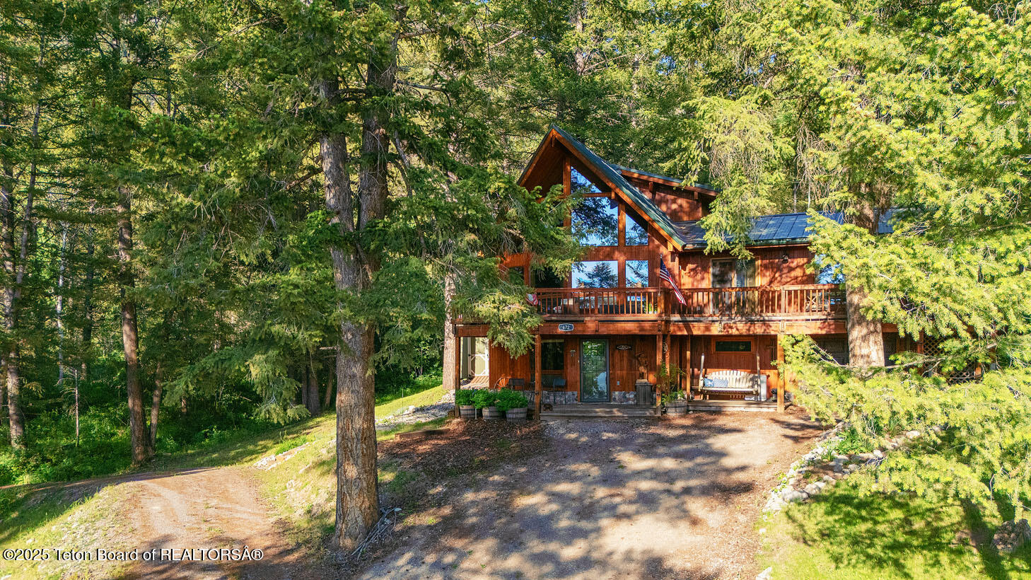 672 SPRUCE DRIVE