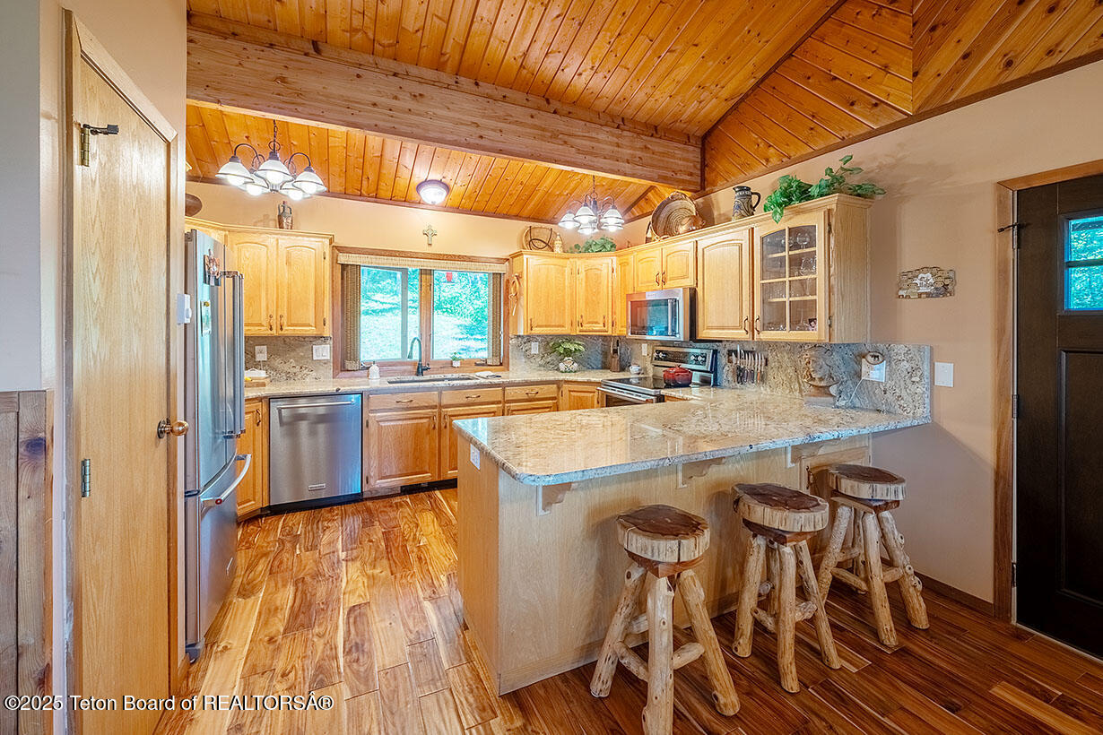 672 SPRUCE DRIVE