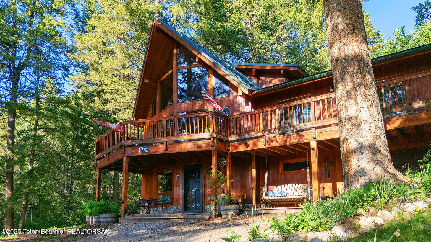 672 SPRUCE DRIVE