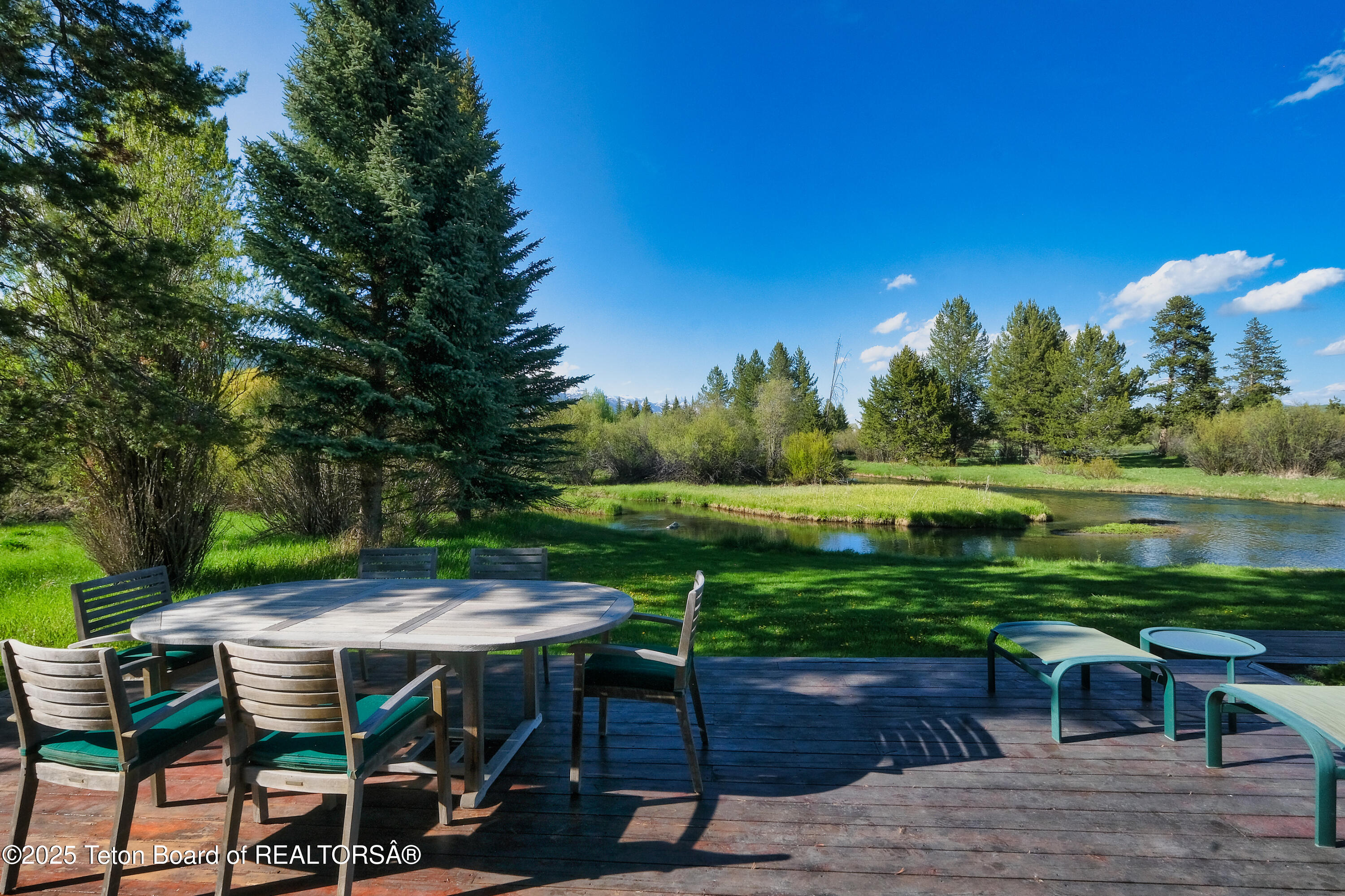590 S SANDHILL CRANE Road
