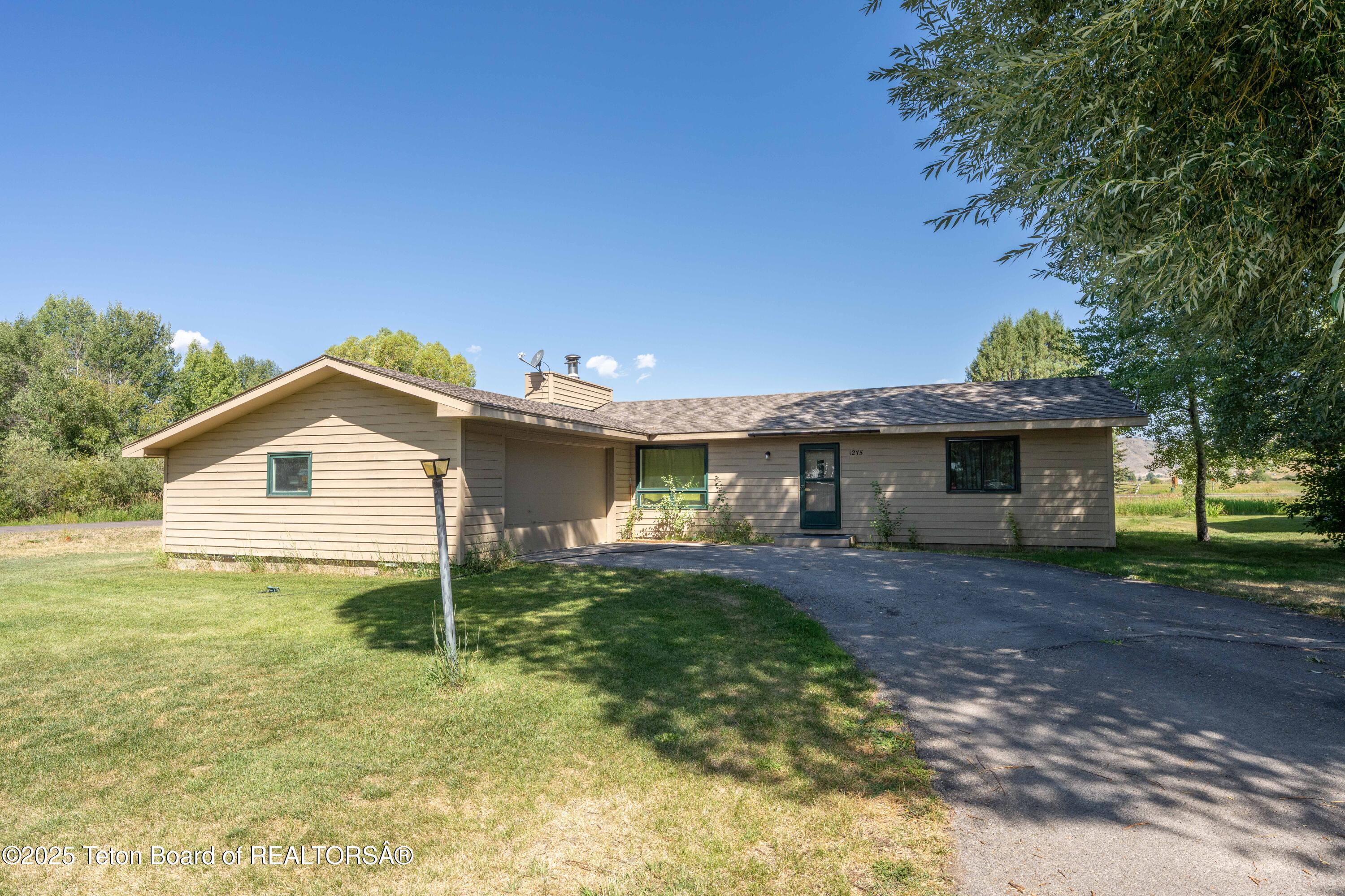 1275 W BULL RAKE Drive