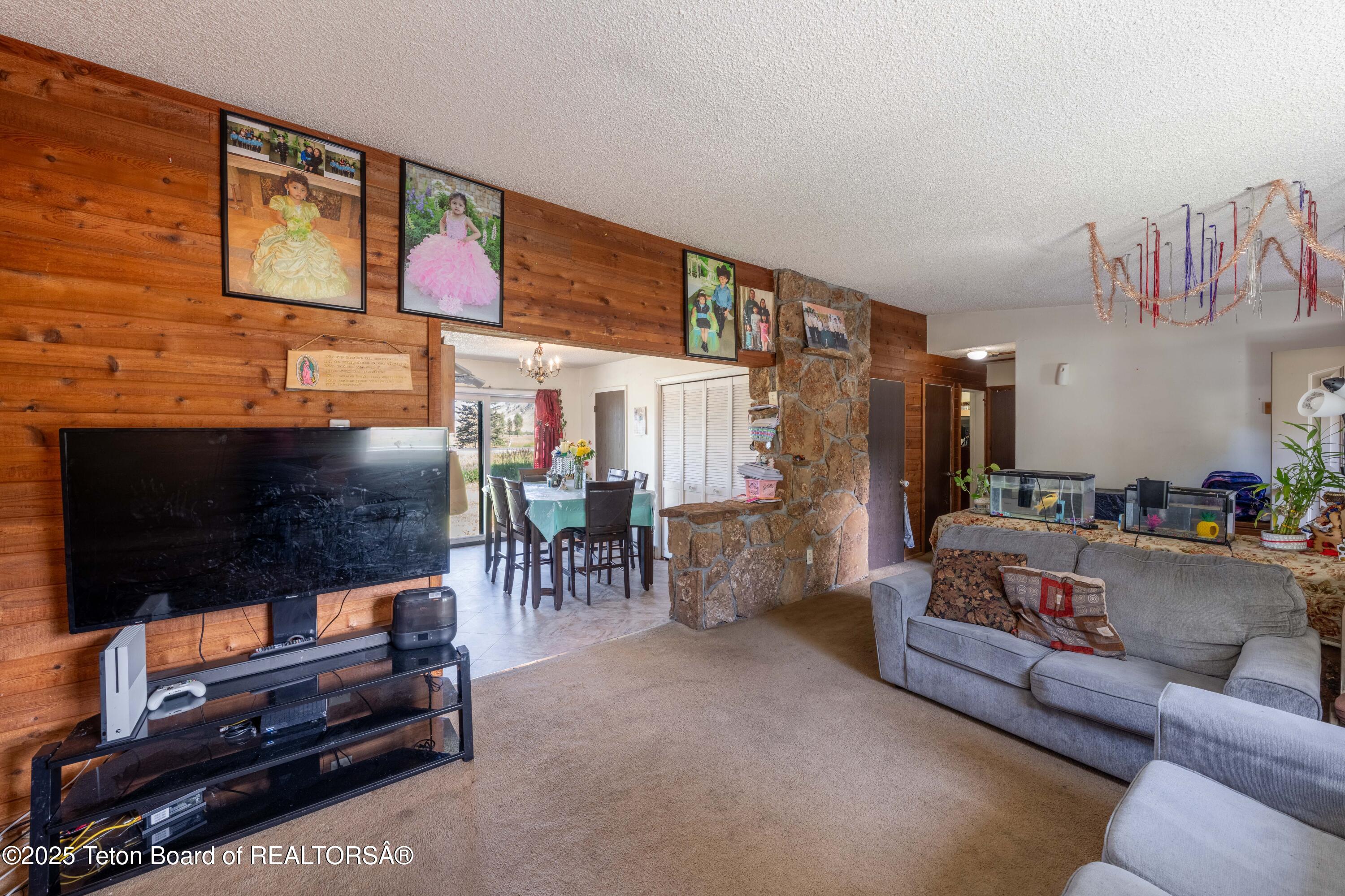 1275 W BULL RAKE Drive