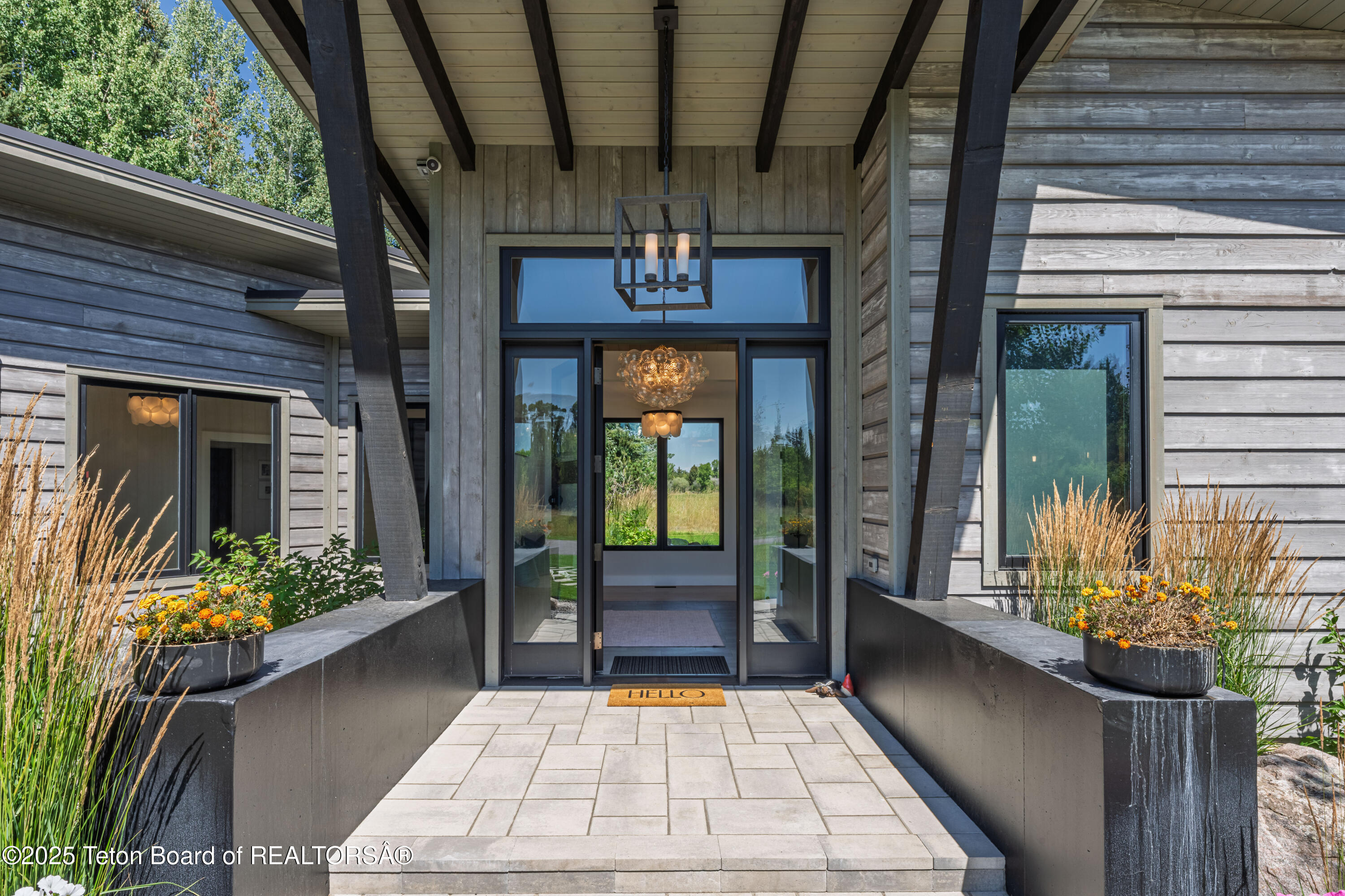 5825 N LARKSPUR Drive