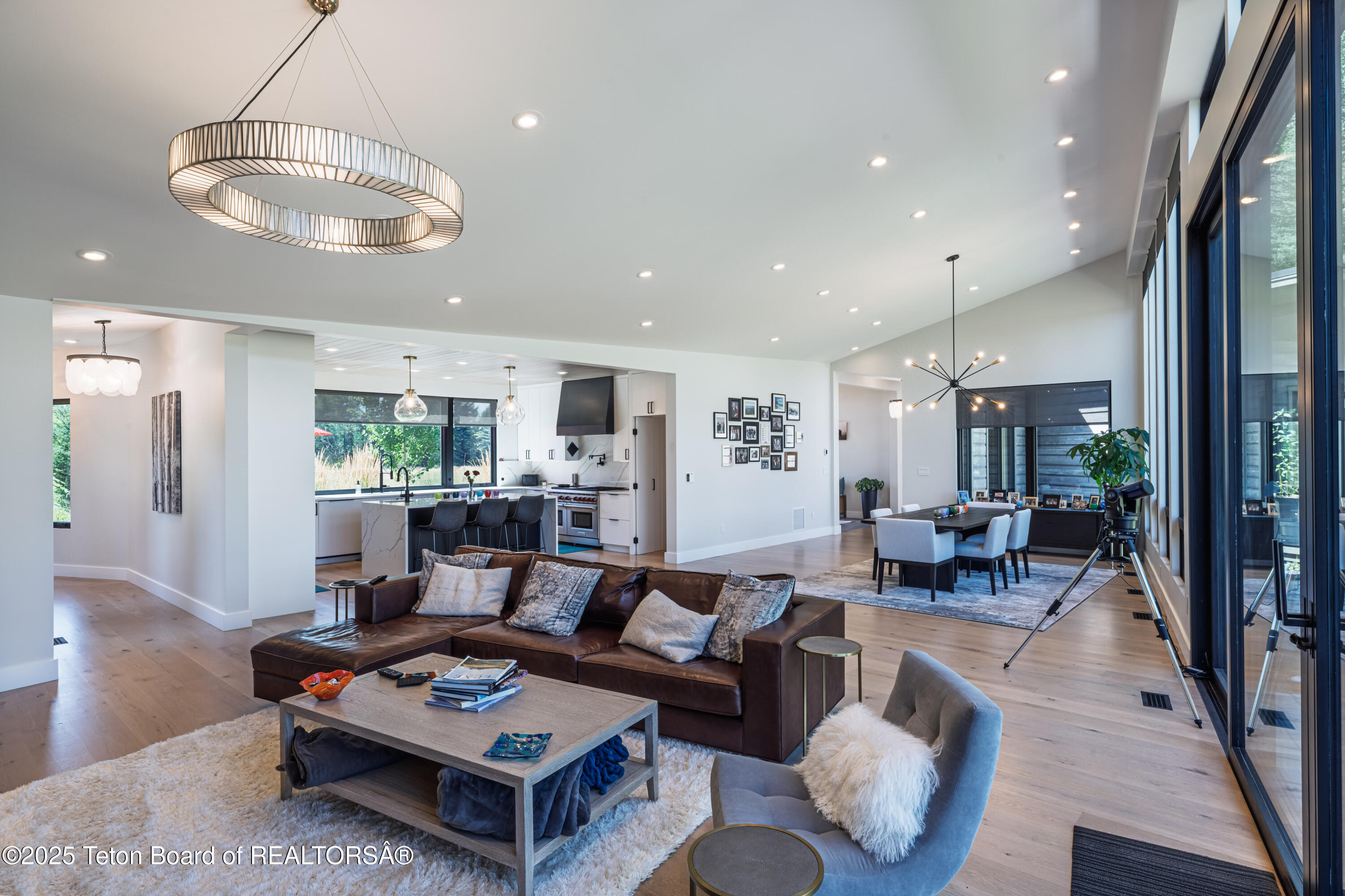 5825 N LARKSPUR Drive