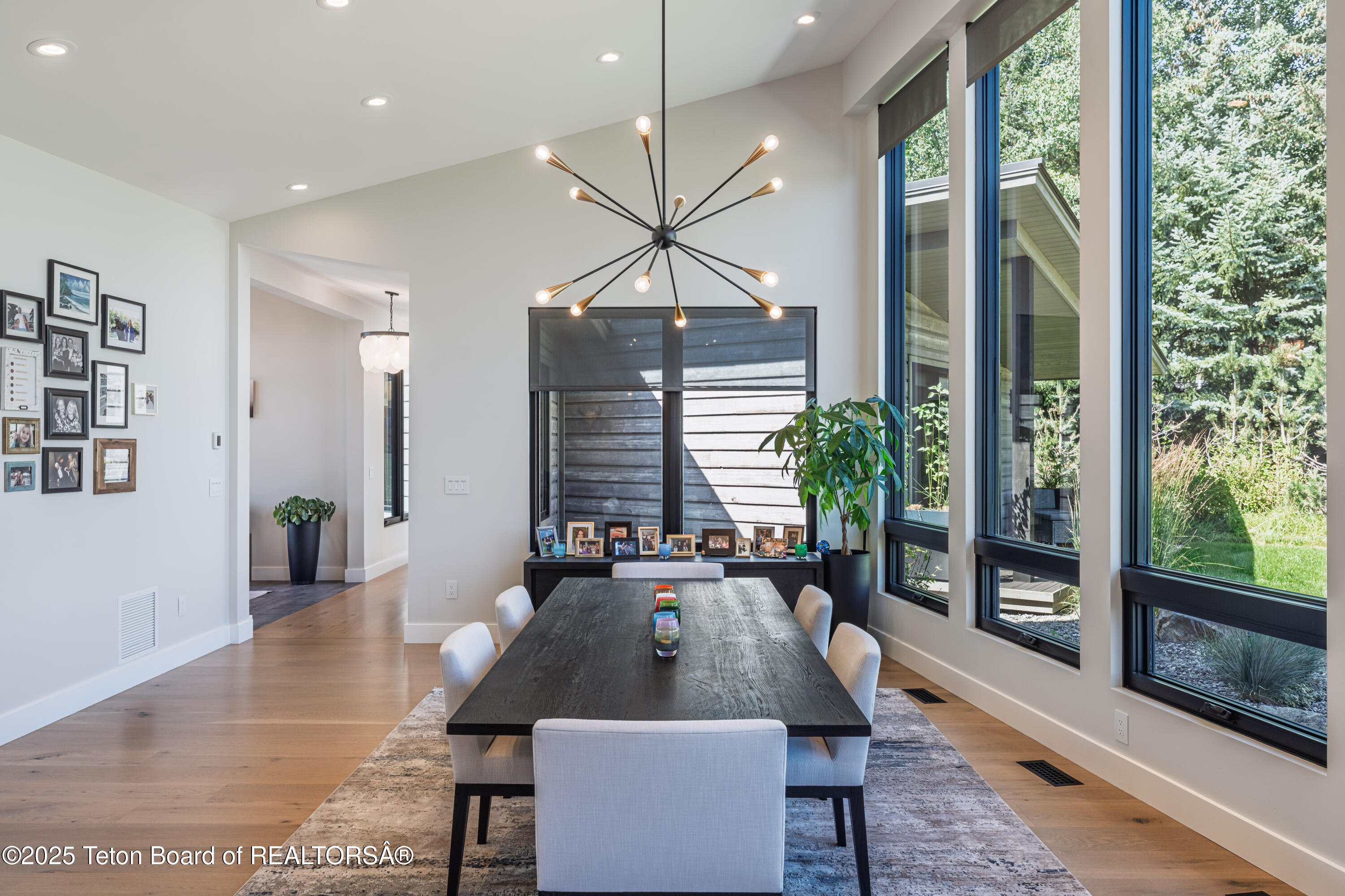 5825 N LARKSPUR Drive