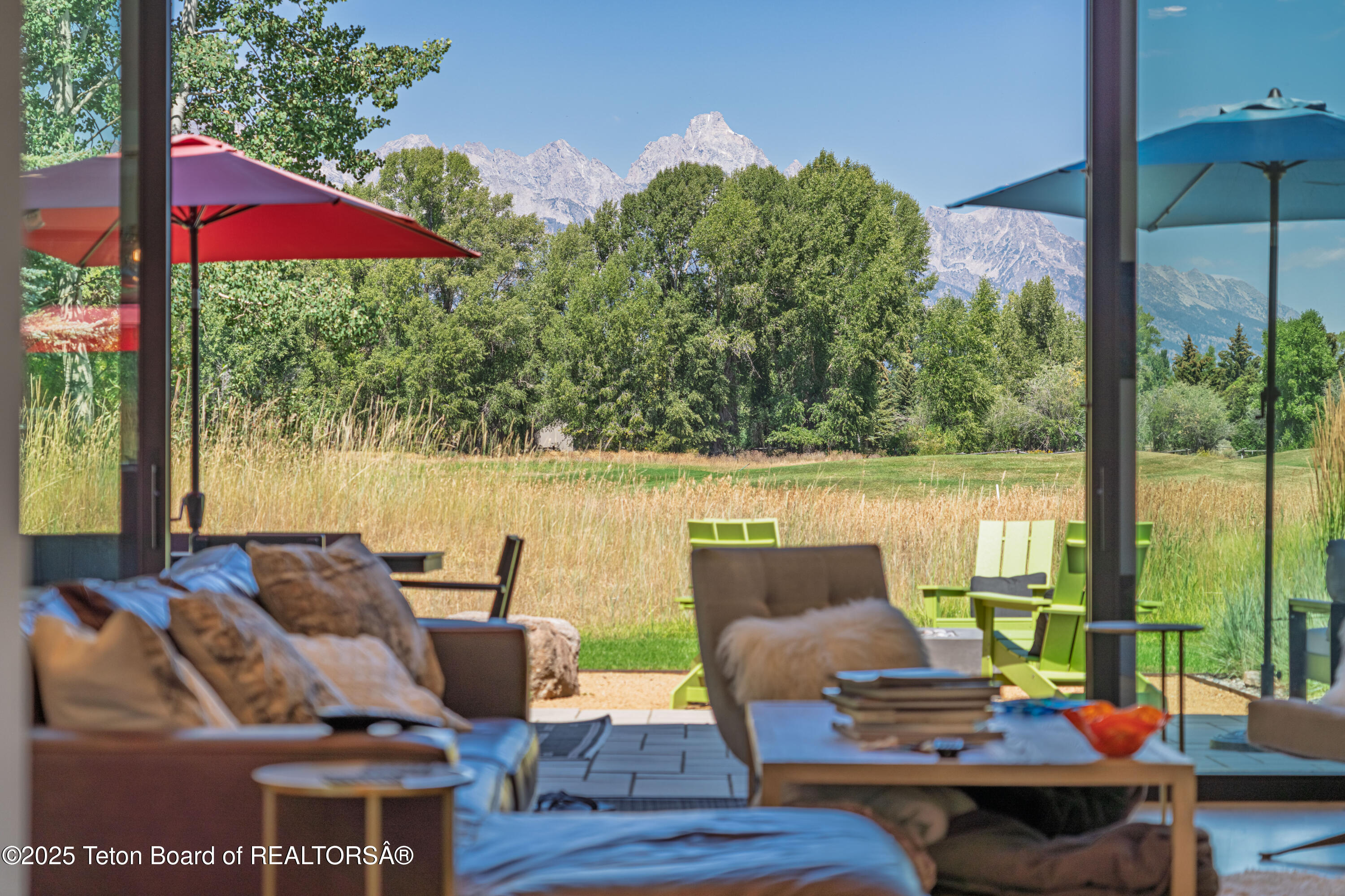 5825 N LARKSPUR Drive