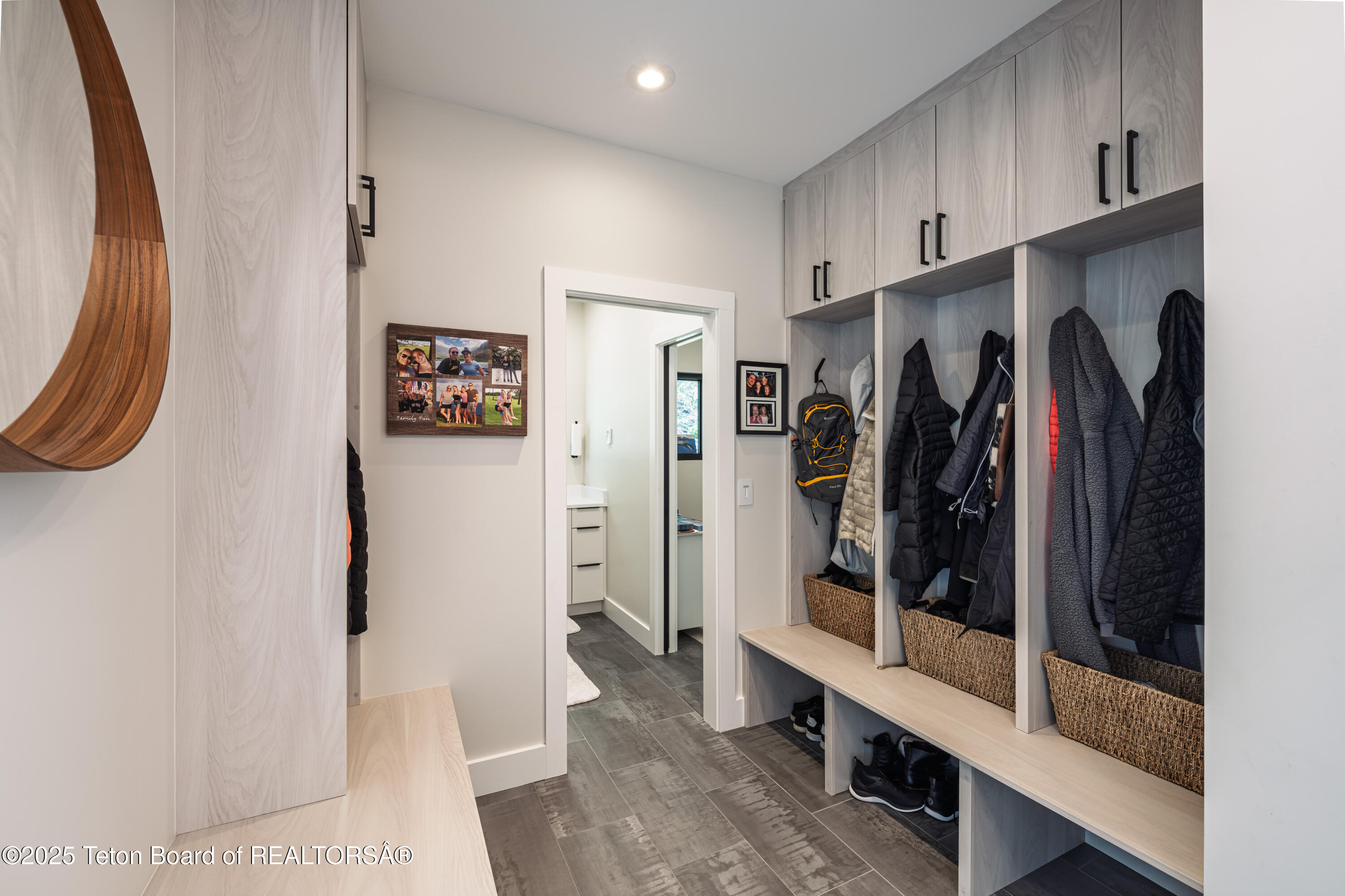 5825 N LARKSPUR Drive