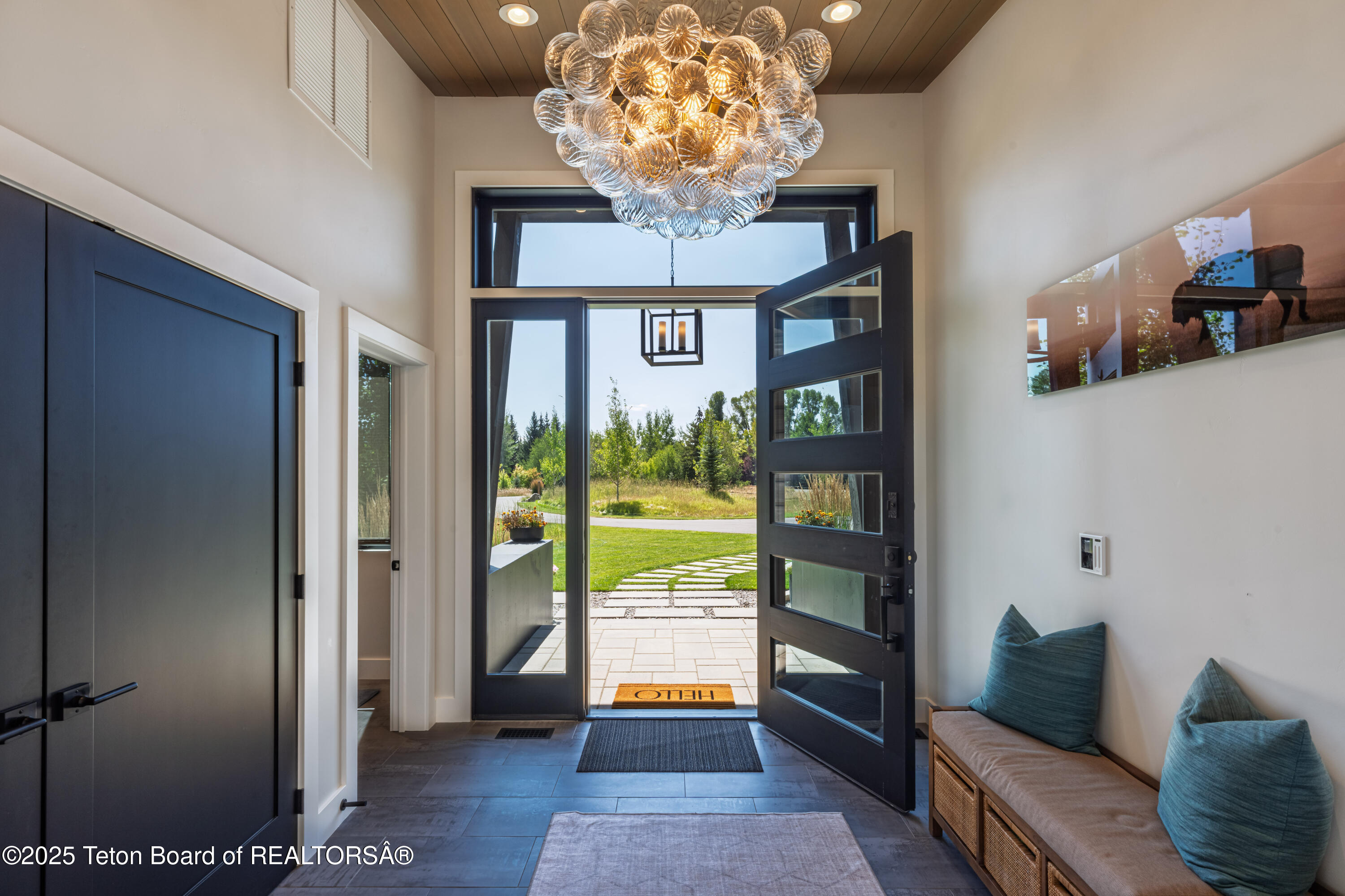 5825 N LARKSPUR Drive