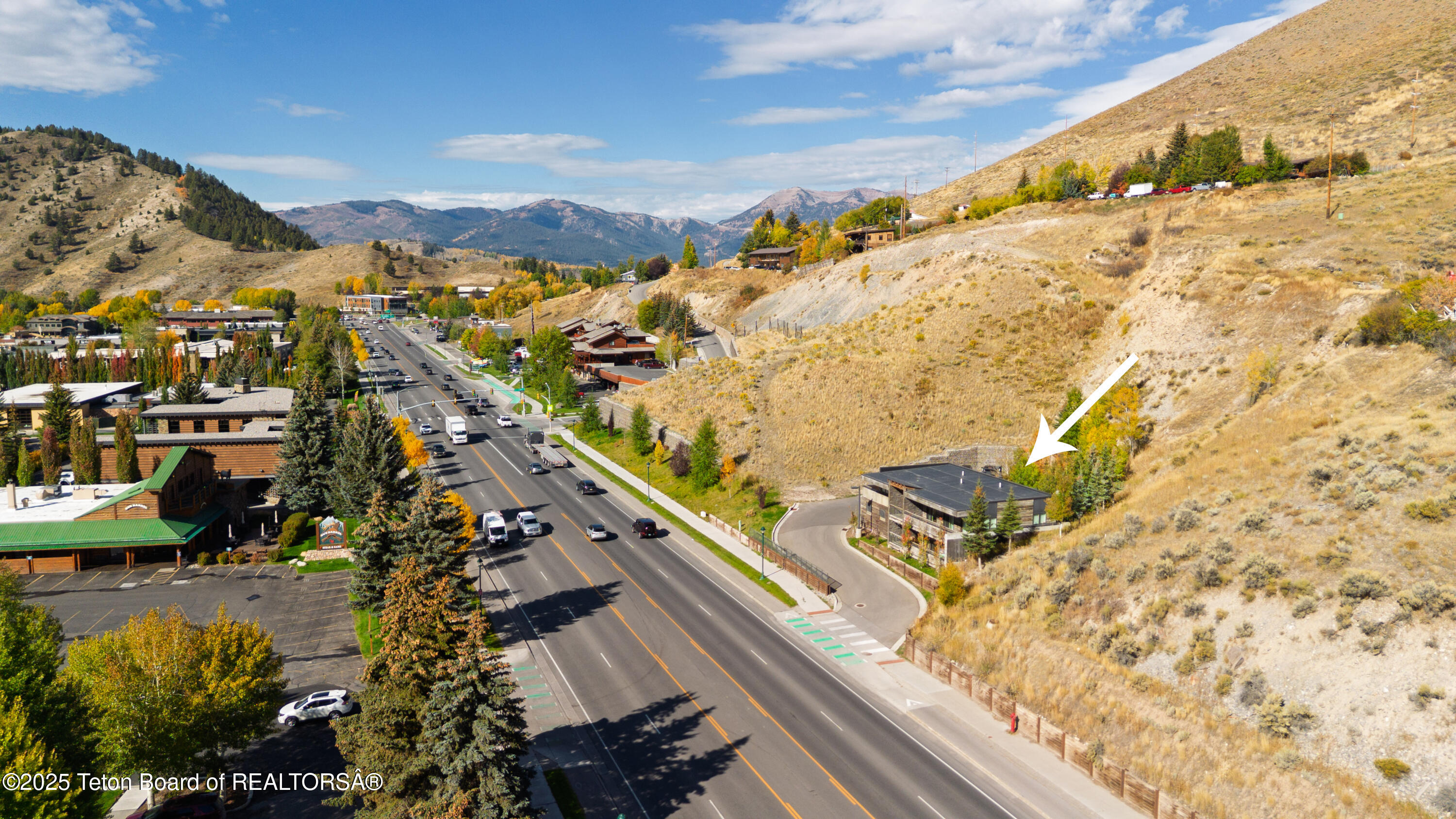 855 W BROADWAY Avenue