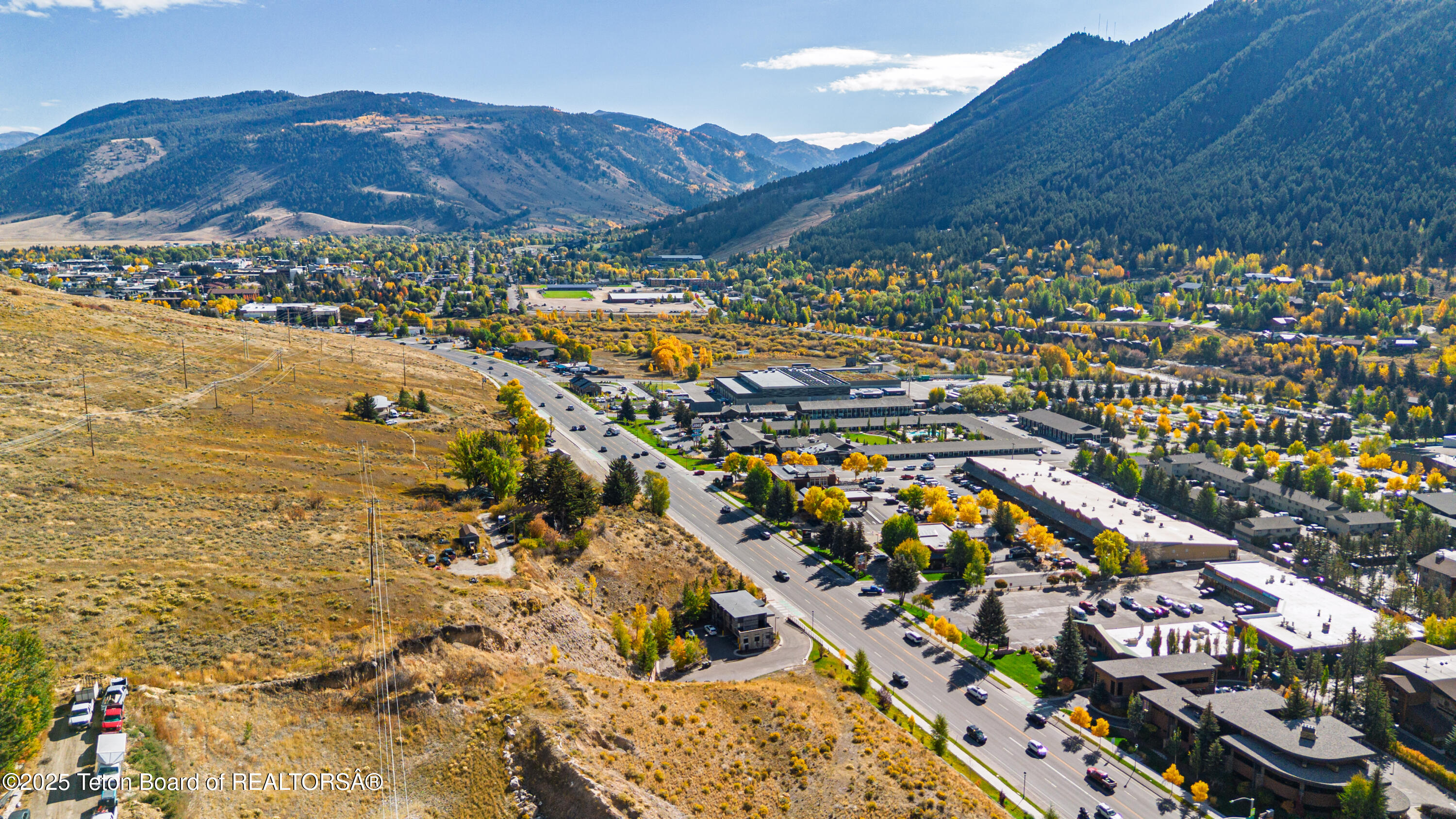 855 W BROADWAY Avenue