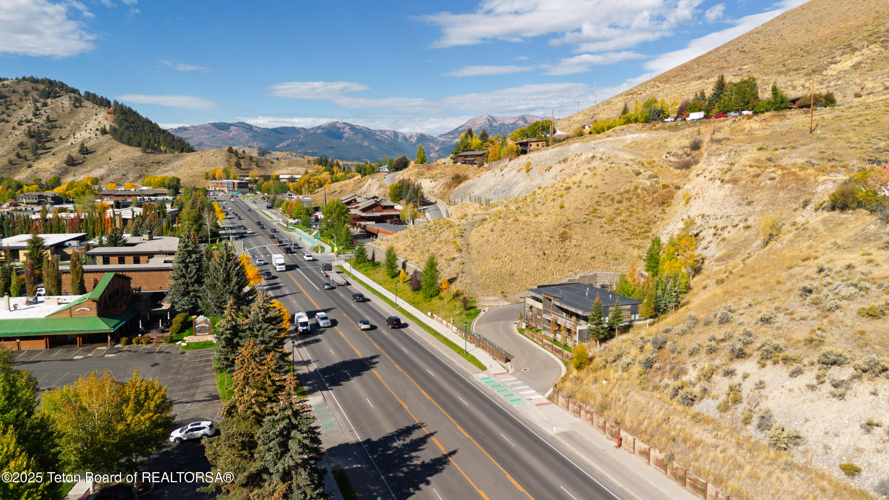 855 W BROADWAY Avenue