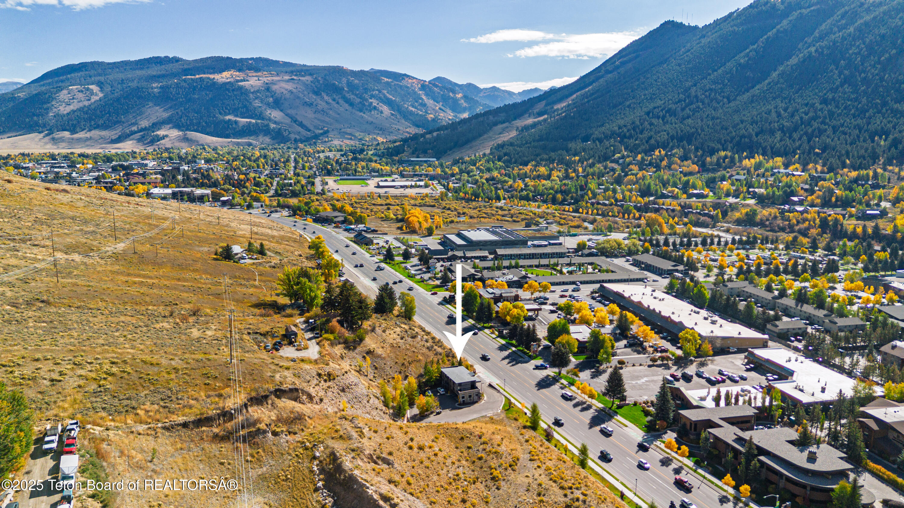 855 W BROADWAY Avenue