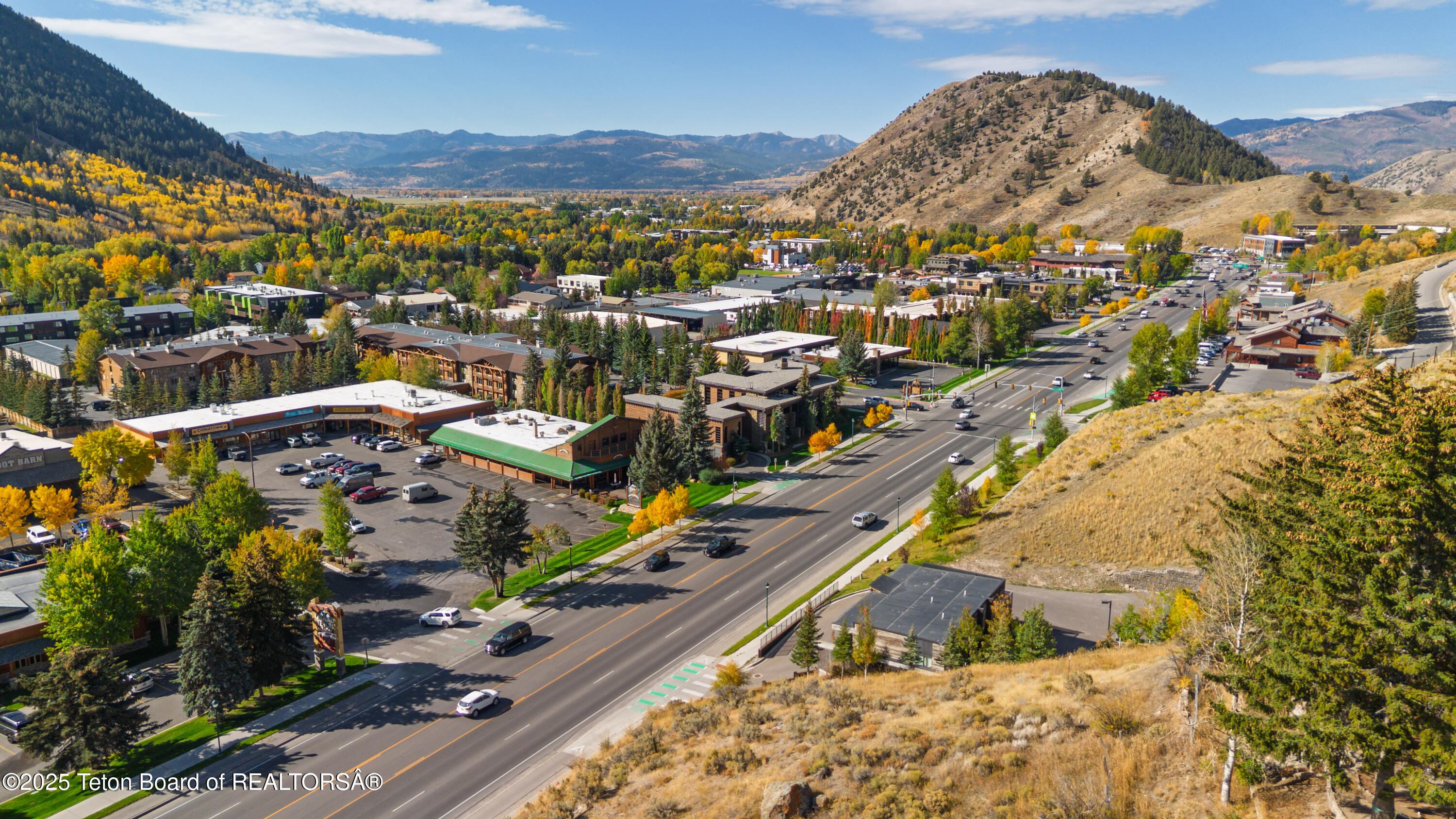 855 W BROADWAY Avenue