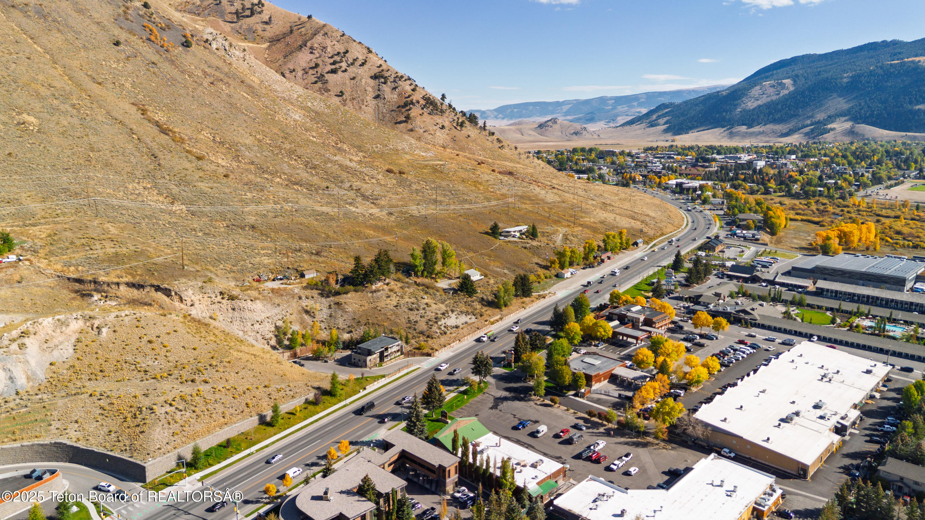 855 W BROADWAY Avenue