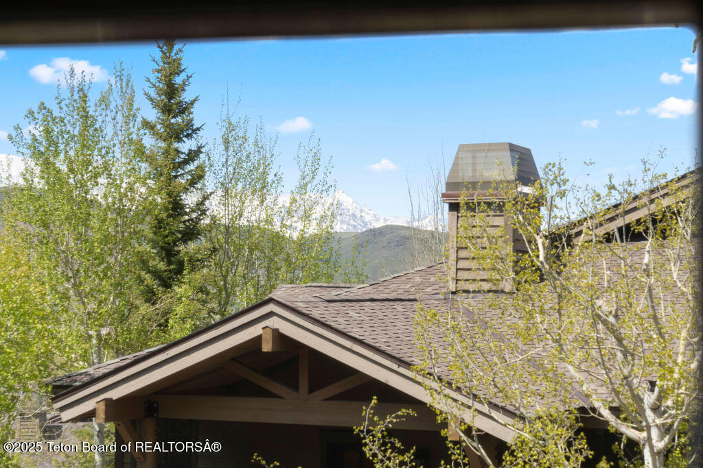 551 SNOW KING LOOP, 512