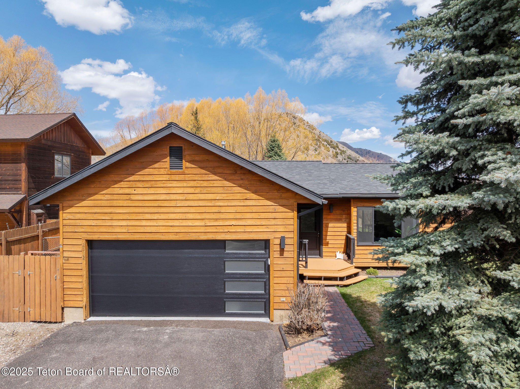 2032 DANDELION Court