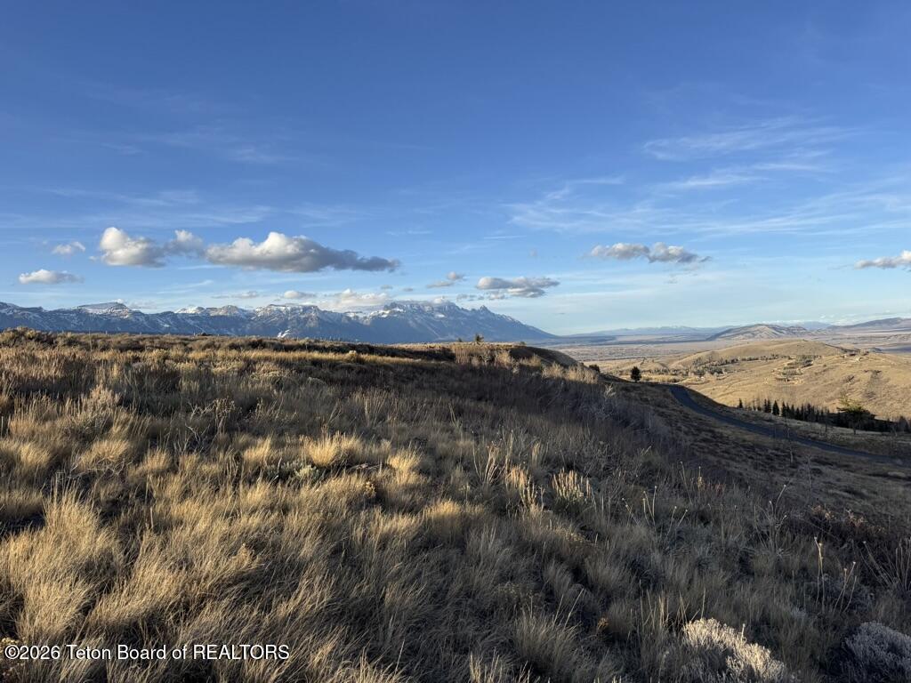 850 W SADDLE BUTTE Drive