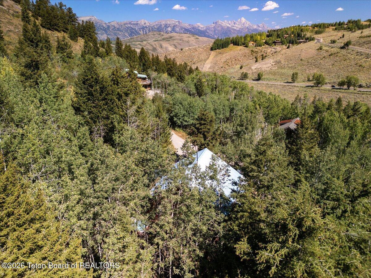645 W SADDLE BUTTE Way