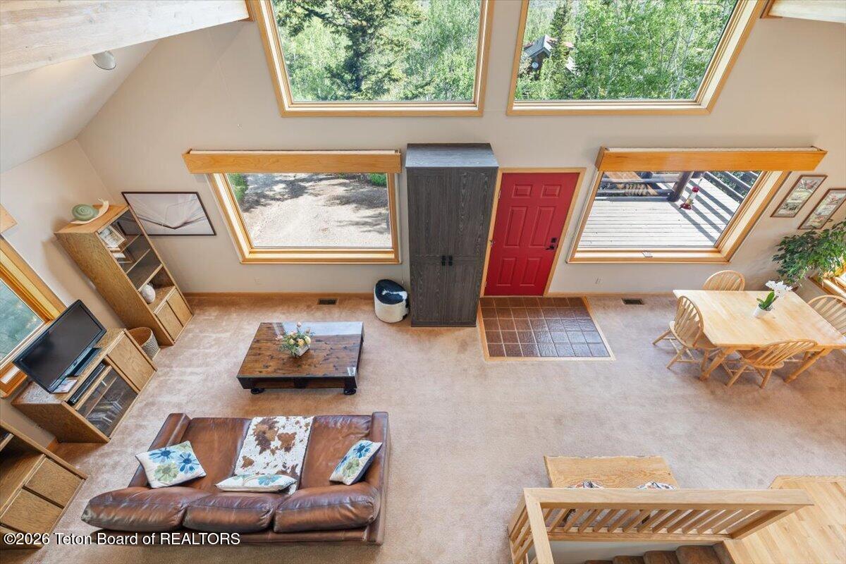 645 W SADDLE BUTTE Way