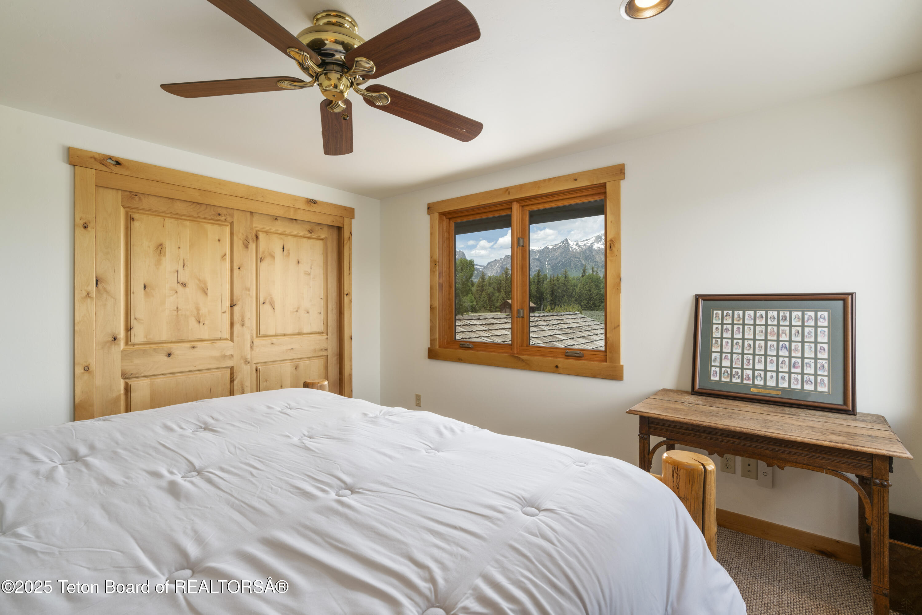 500 E SOLITUDE Drive