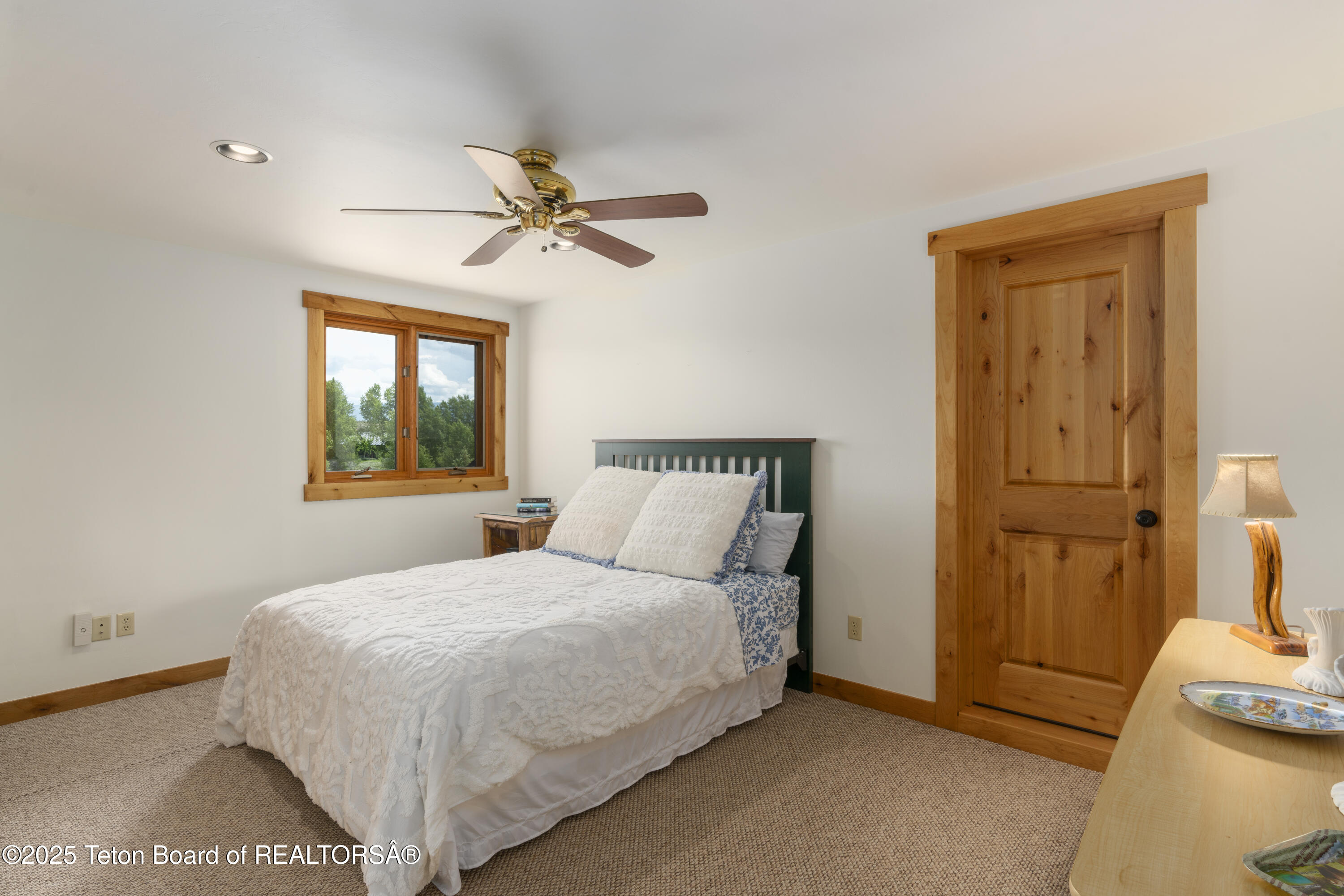 500 E SOLITUDE Drive