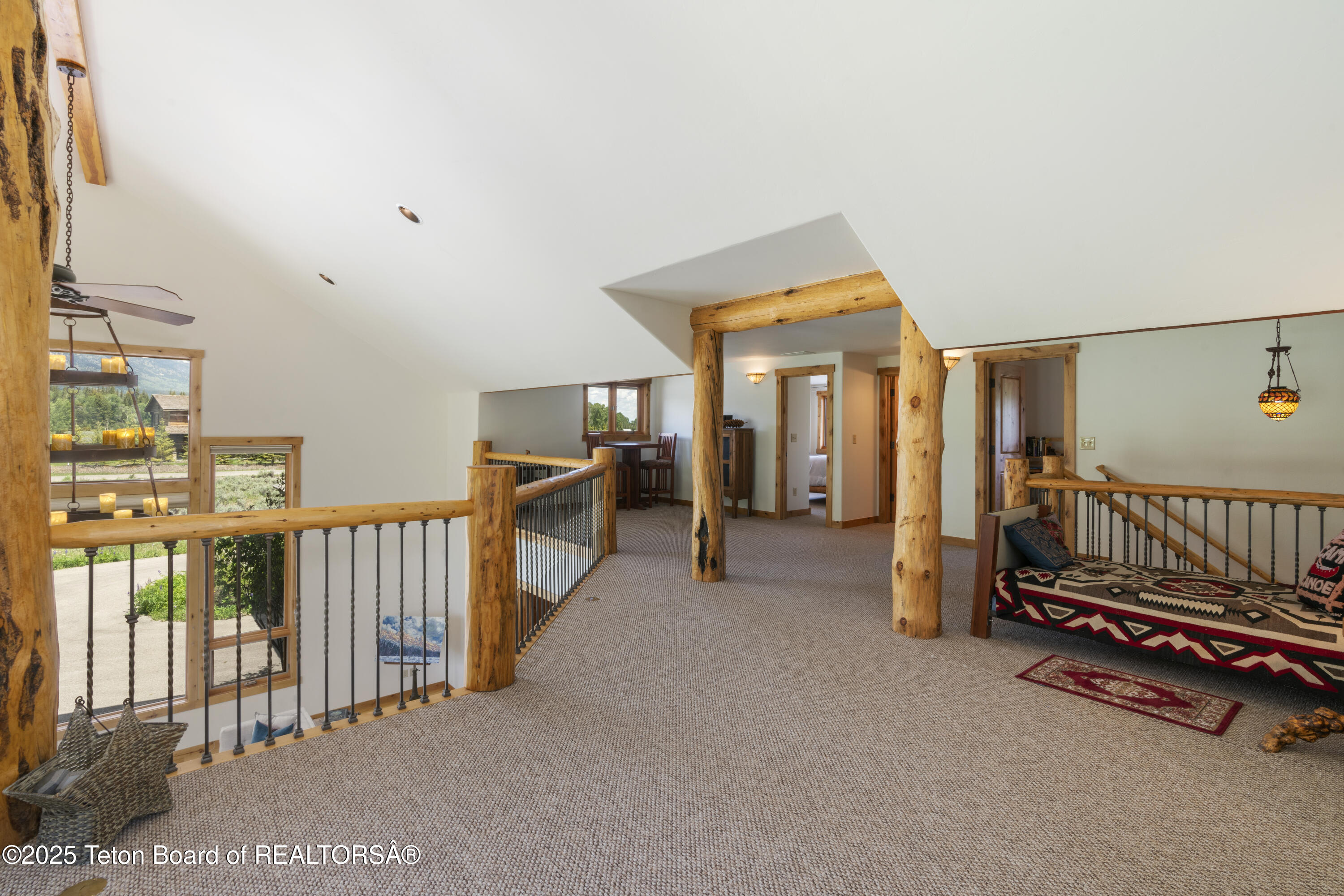 500 E SOLITUDE Drive